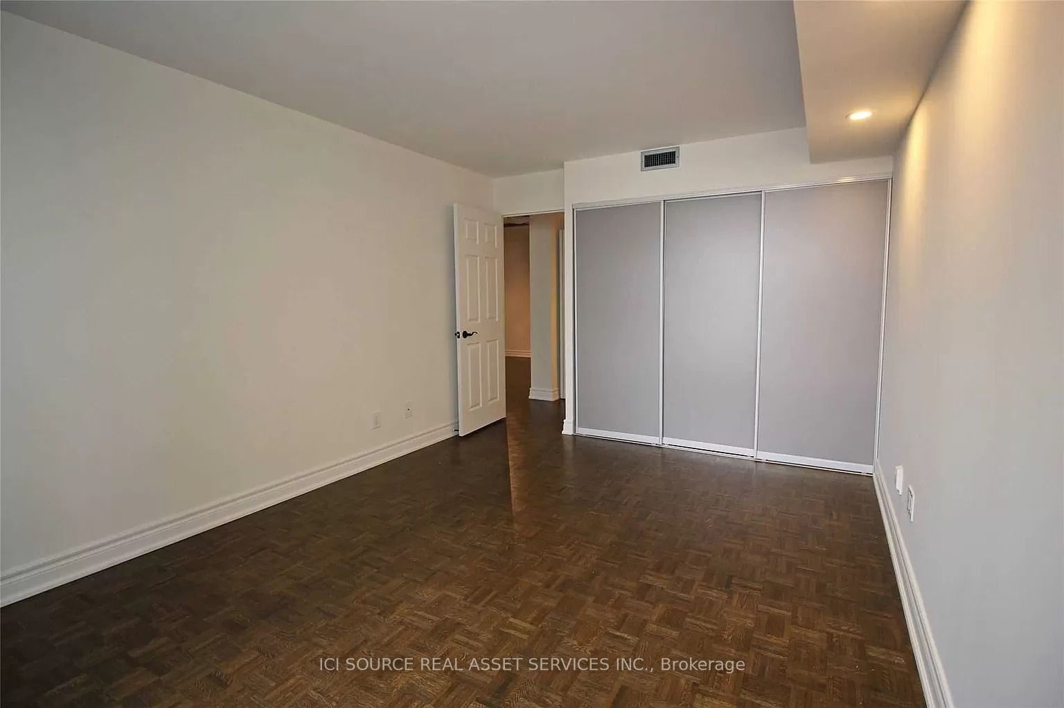 5795 Yonge Street 701, Toronto, ON M2M 4J3 photo 3