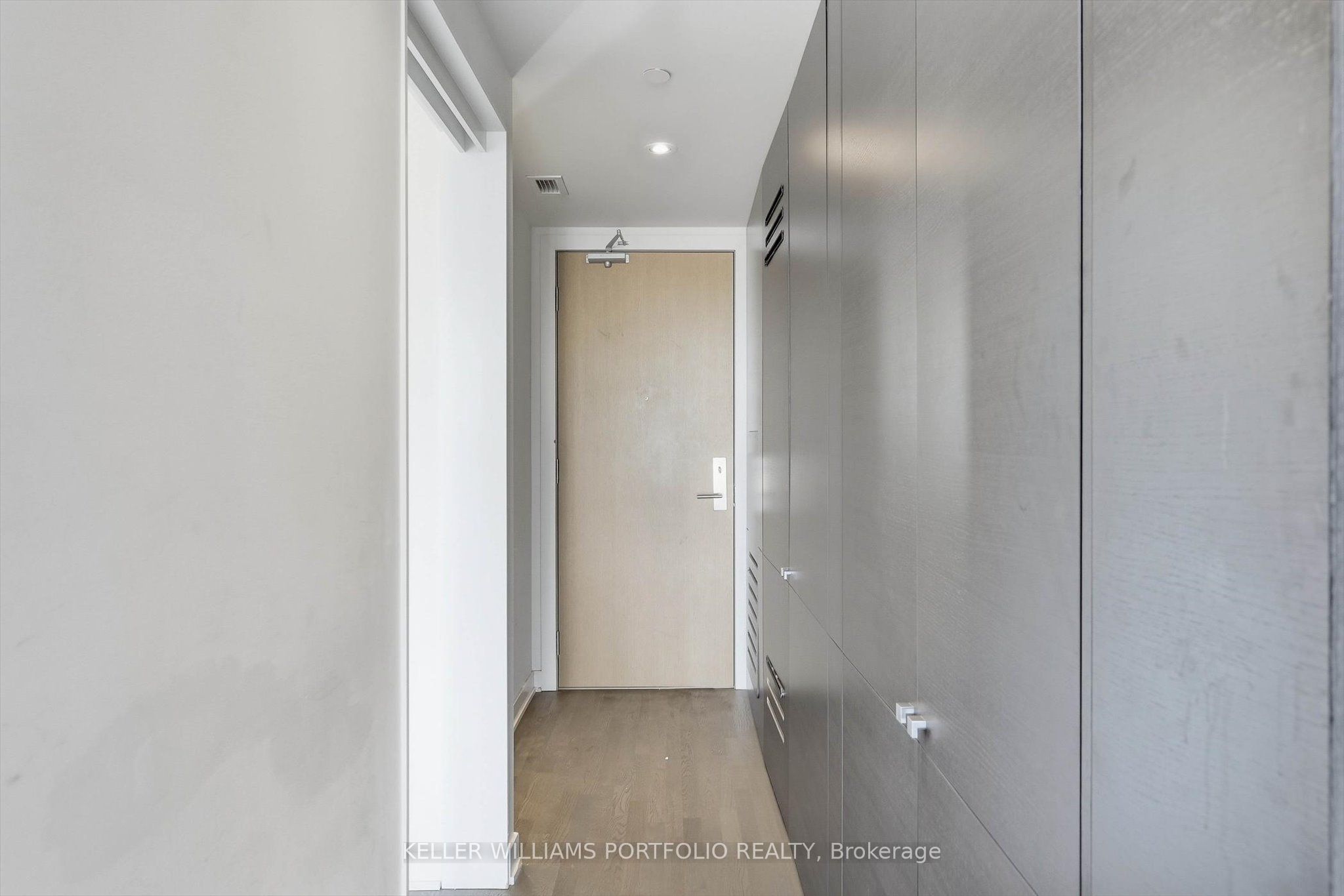 629 King Street W 1319, Toronto, ON M5V 0G9 photo 4