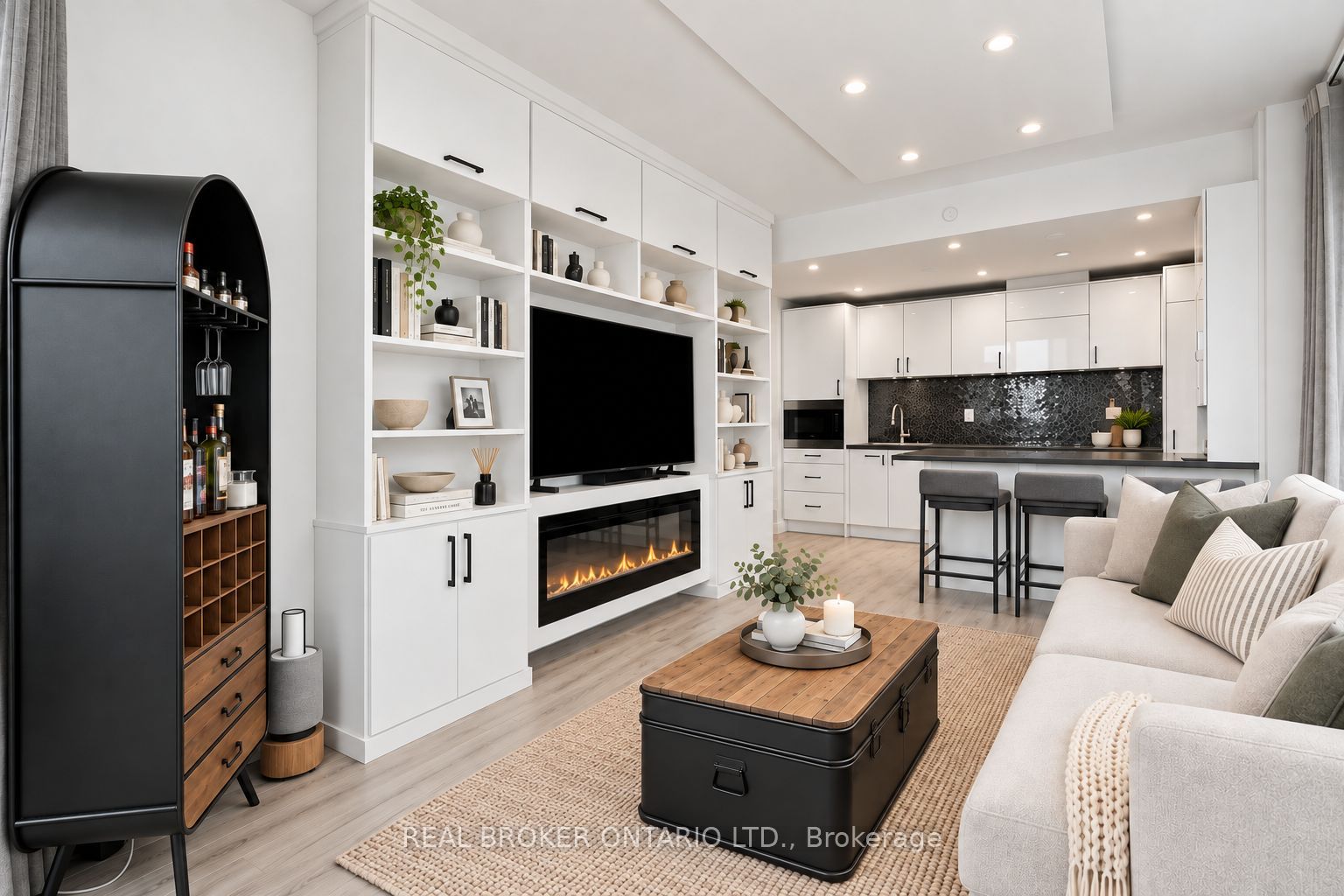 21 Widmer Street 2002, Toronto, ON M5V 0B8