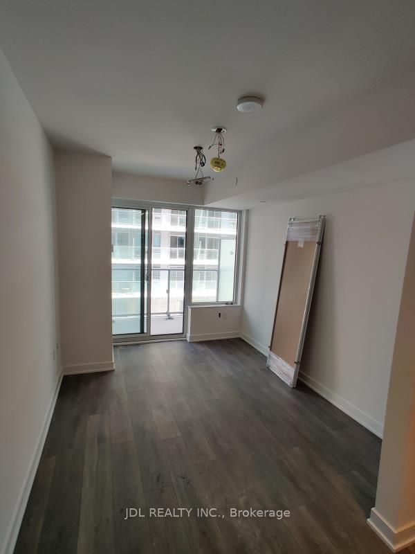 195 Redpath Avenue 814, Toronto, ON M4P 0E4 photo 2