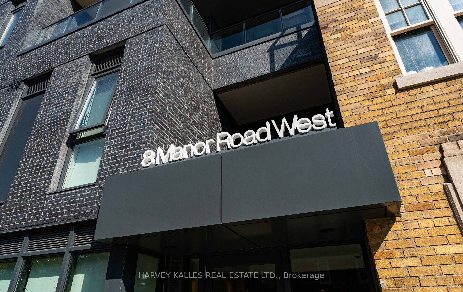 8 Manor Road W 807, Toronto, ON M4S 2A5 photo 3