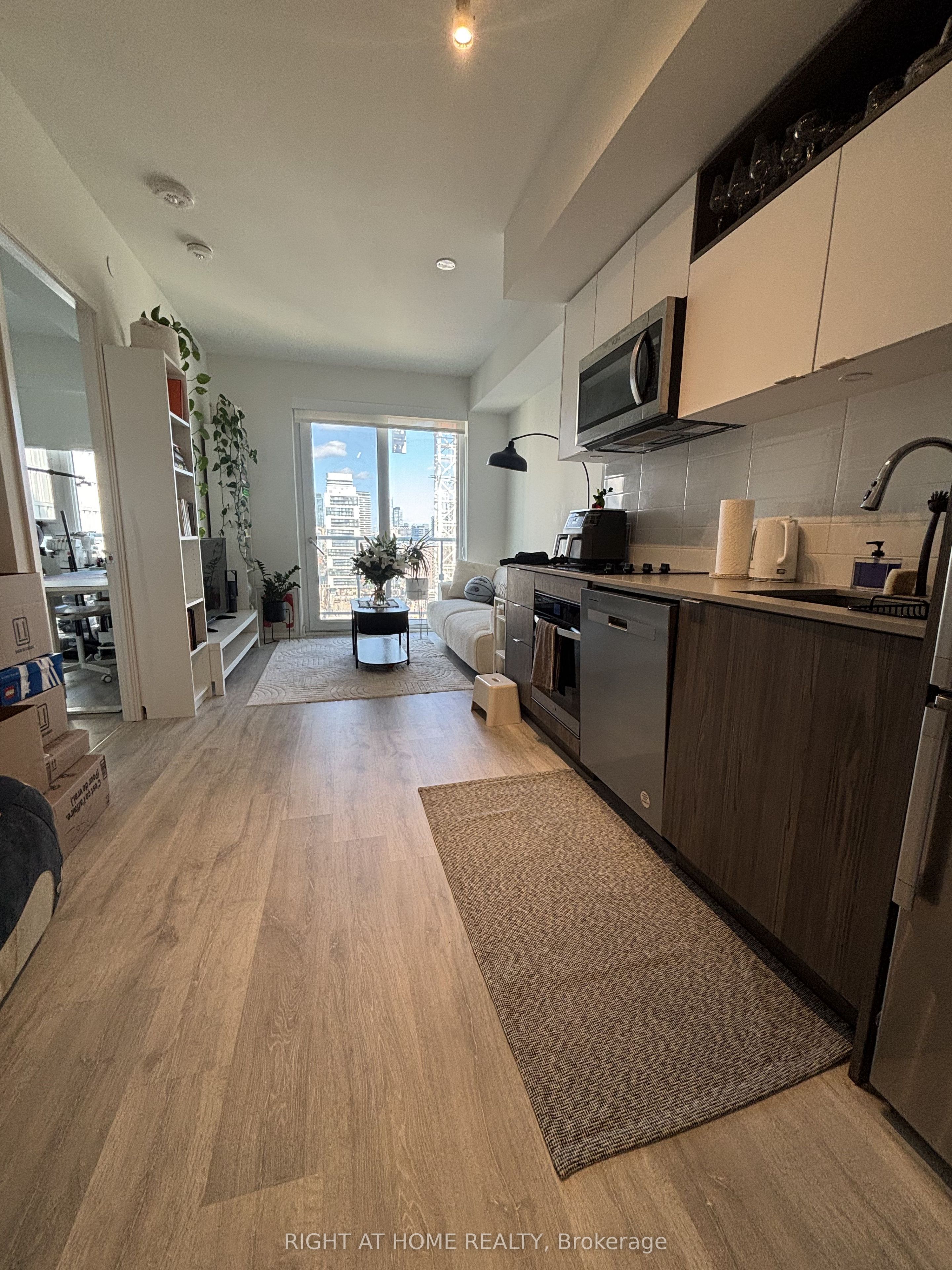 100 Dalhousie Street E 2502, Toronto, ON M5B 0C7 photo 2