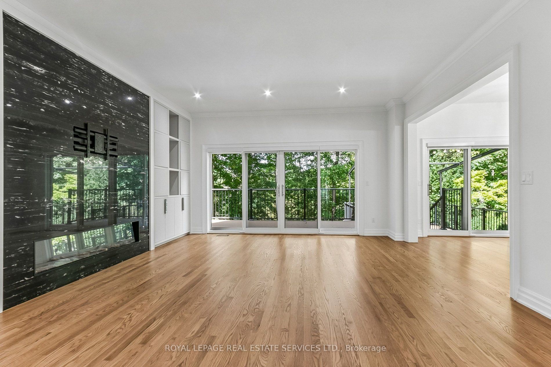 42 Rykert Crescent, Toronto, ON M4G 2S9 photo 5