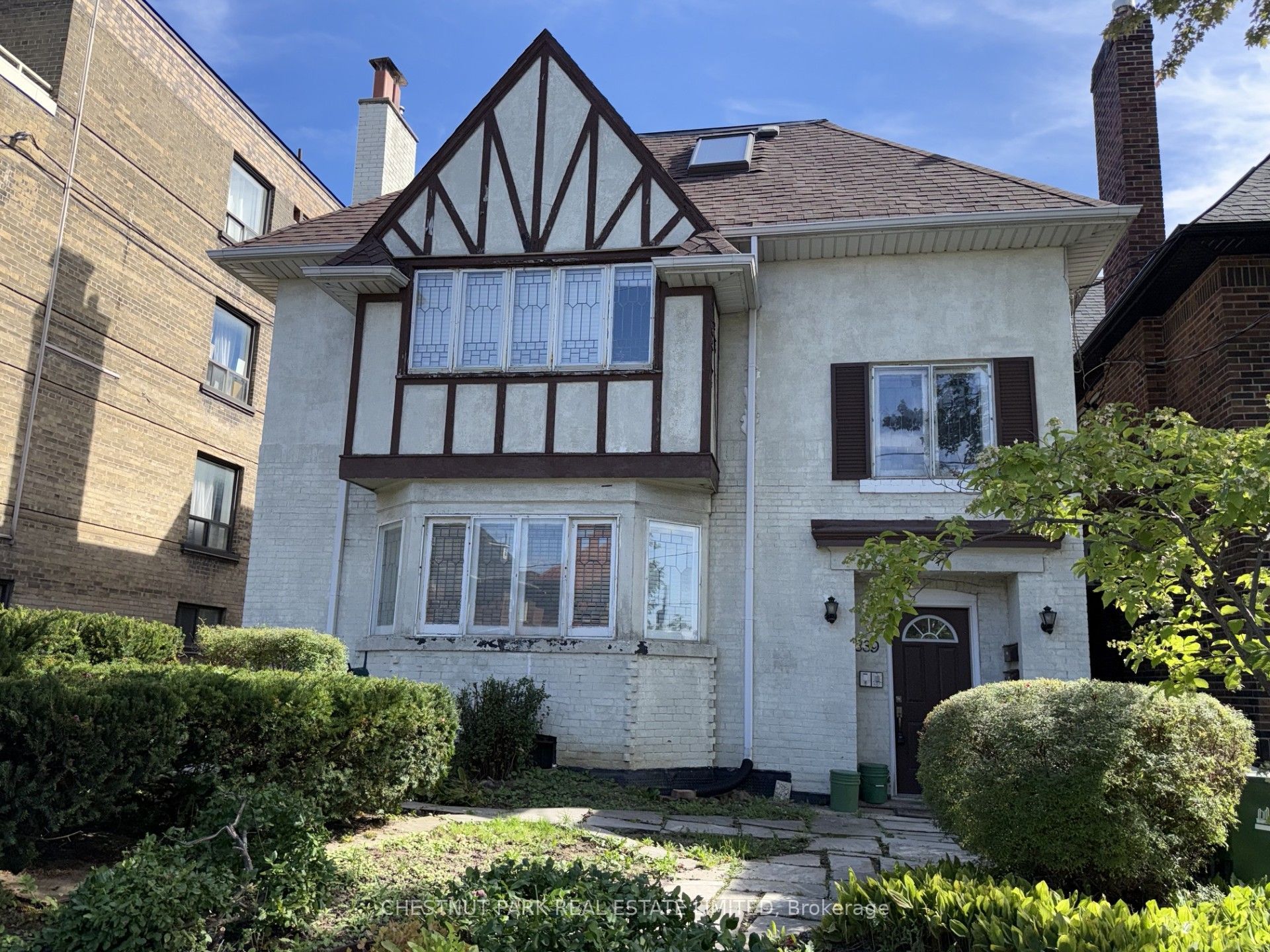 889 Avenue Road Main, Toronto, ON M5P 2K7 photo 2