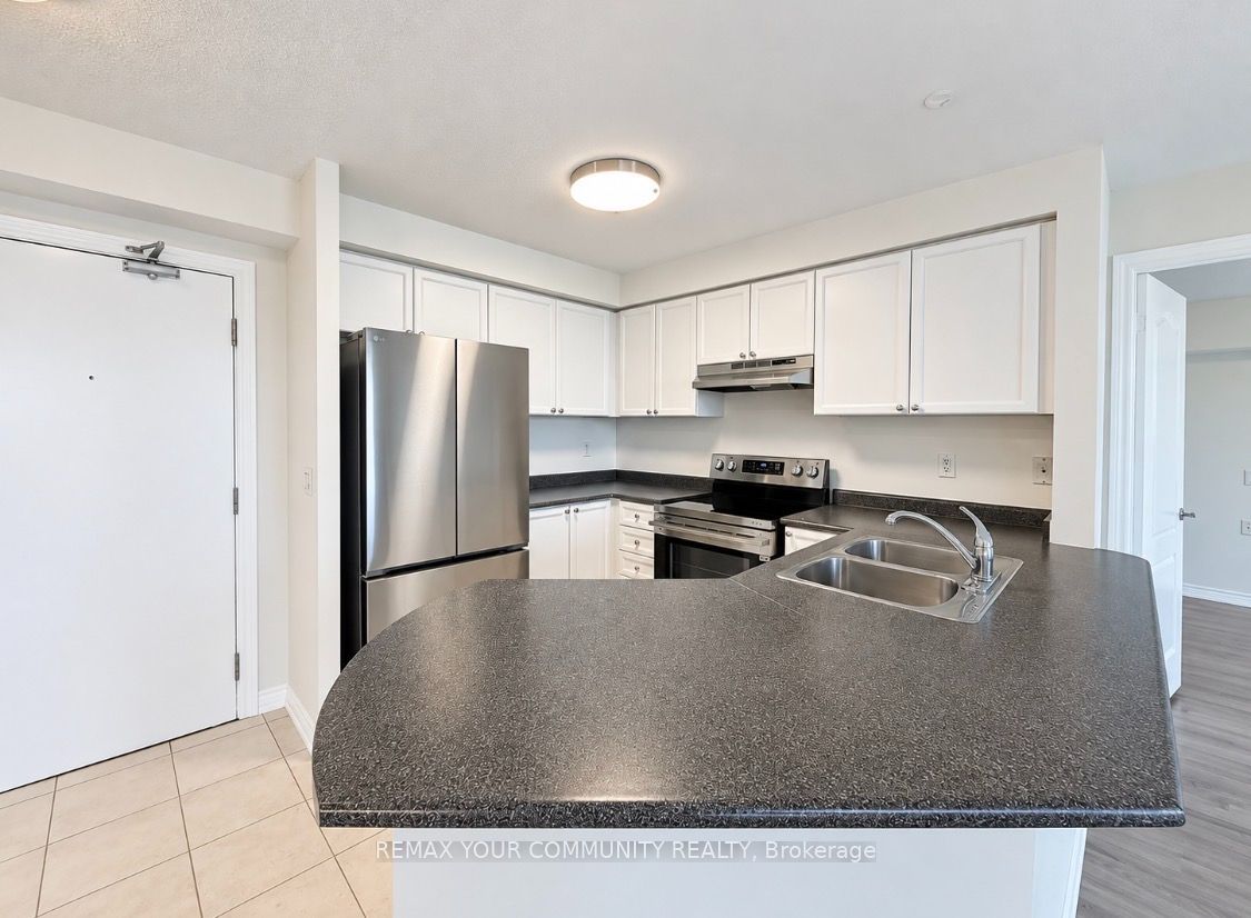 1030 Sheppard Avenue W 516, Toronto, ON M3H 6C1 photo 3