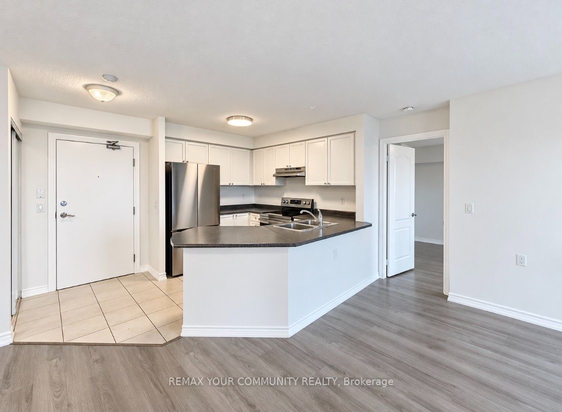 1030 Sheppard Avenue W 516, Toronto, ON M3H 6C1 photo 5