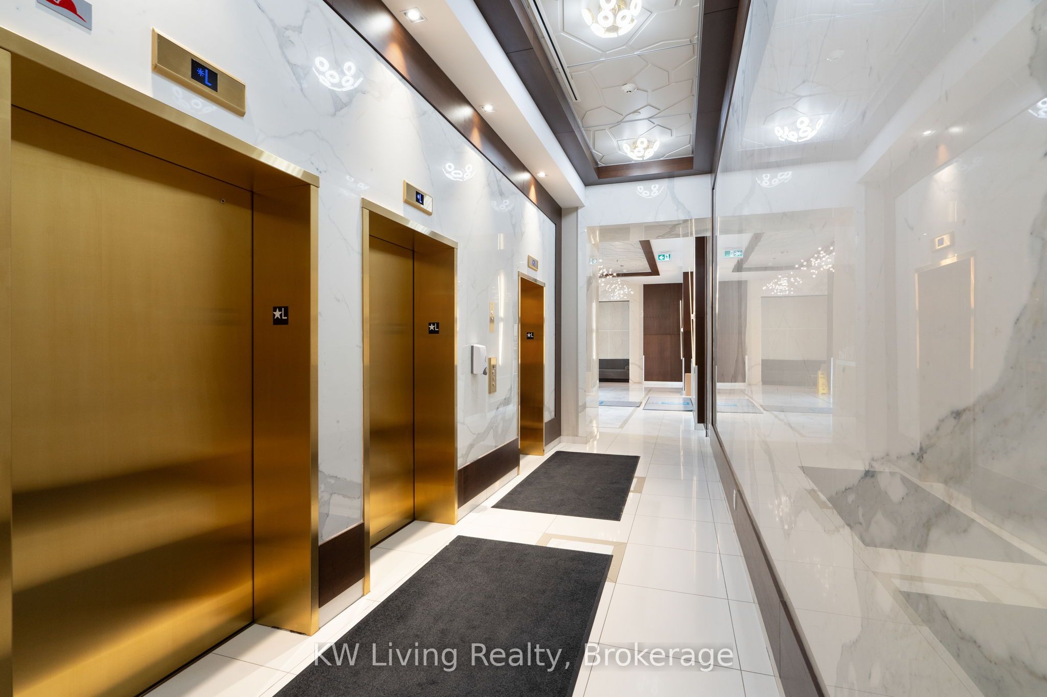 591 Sheppard Avenue E 907, Toronto, ON M2K 0G2 photo 2