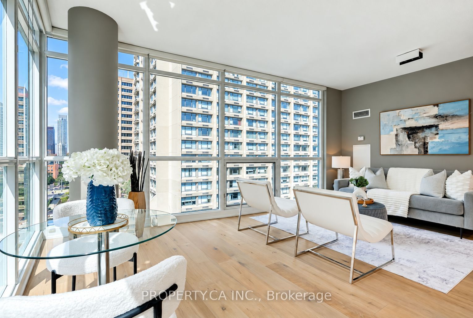 1121 Bay Street 904, Toronto, ON M5S 3L9 photo 4
