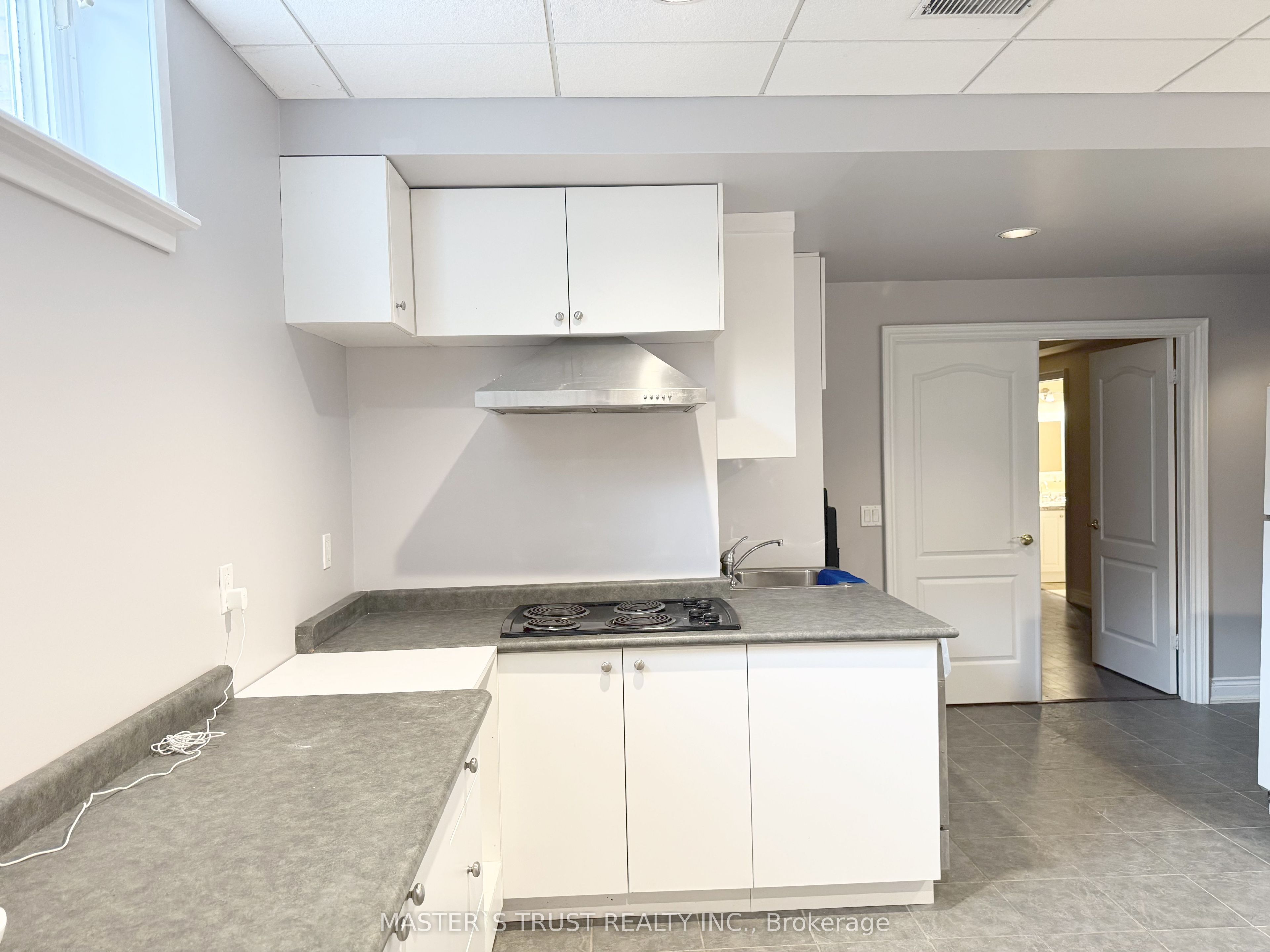 6 Cadmus Road, Toronto, ON M2M 2M4 photo 5