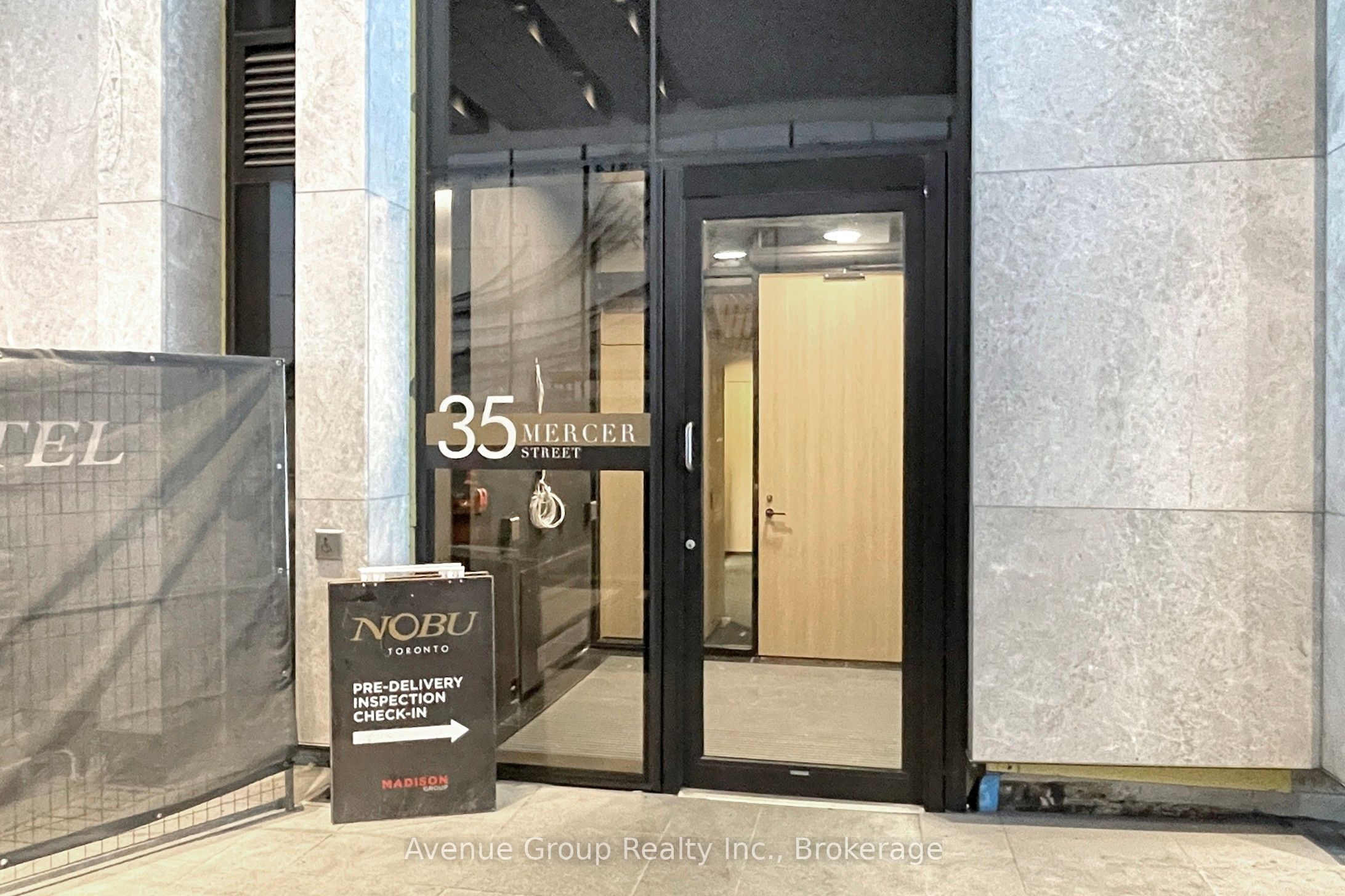 35 Mercer Street 3612, Toronto, ON M5V 0V1 photo 3