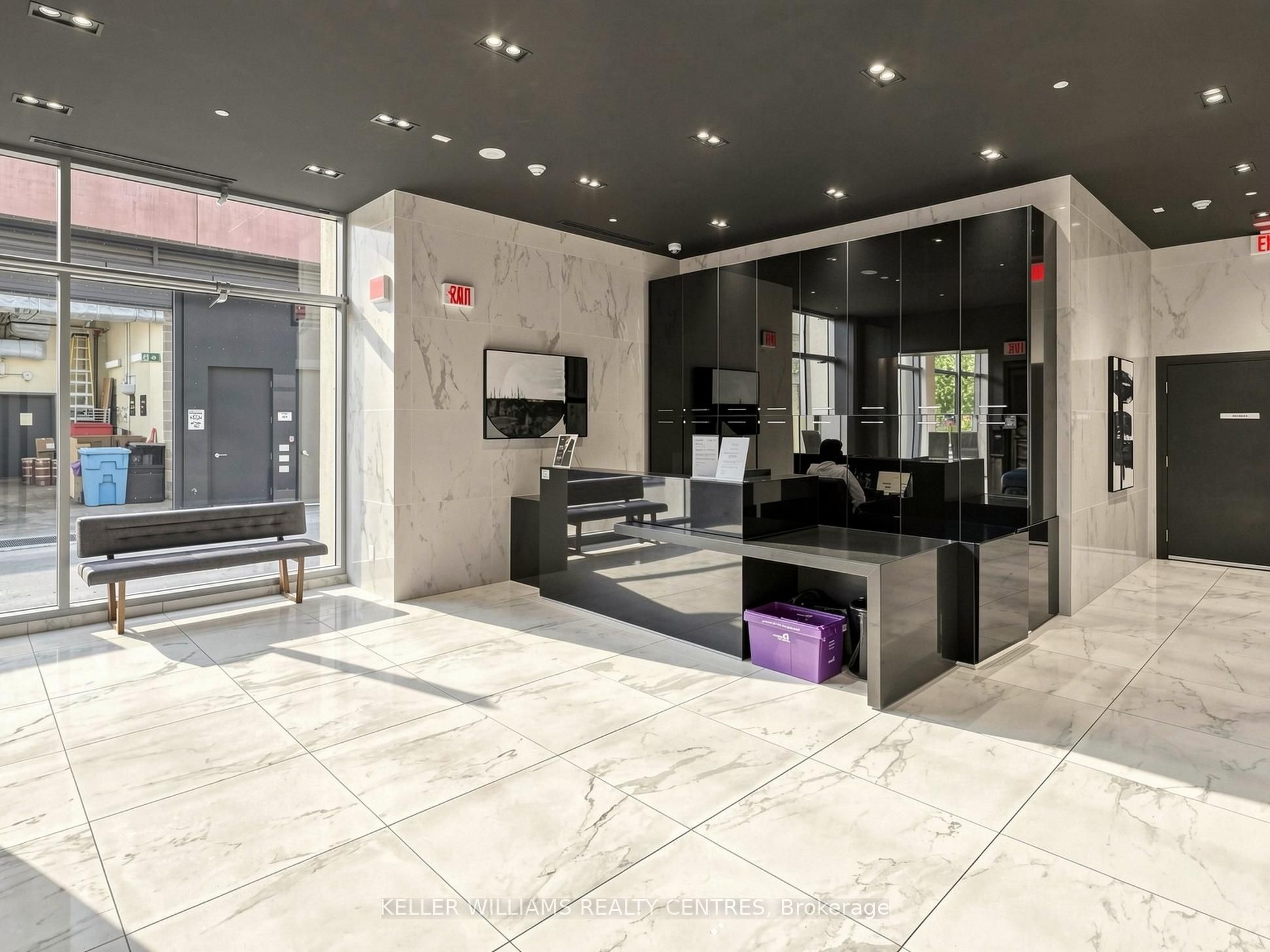 39 Brant Street 617, Toronto, ON M5V 2L9 photo 5