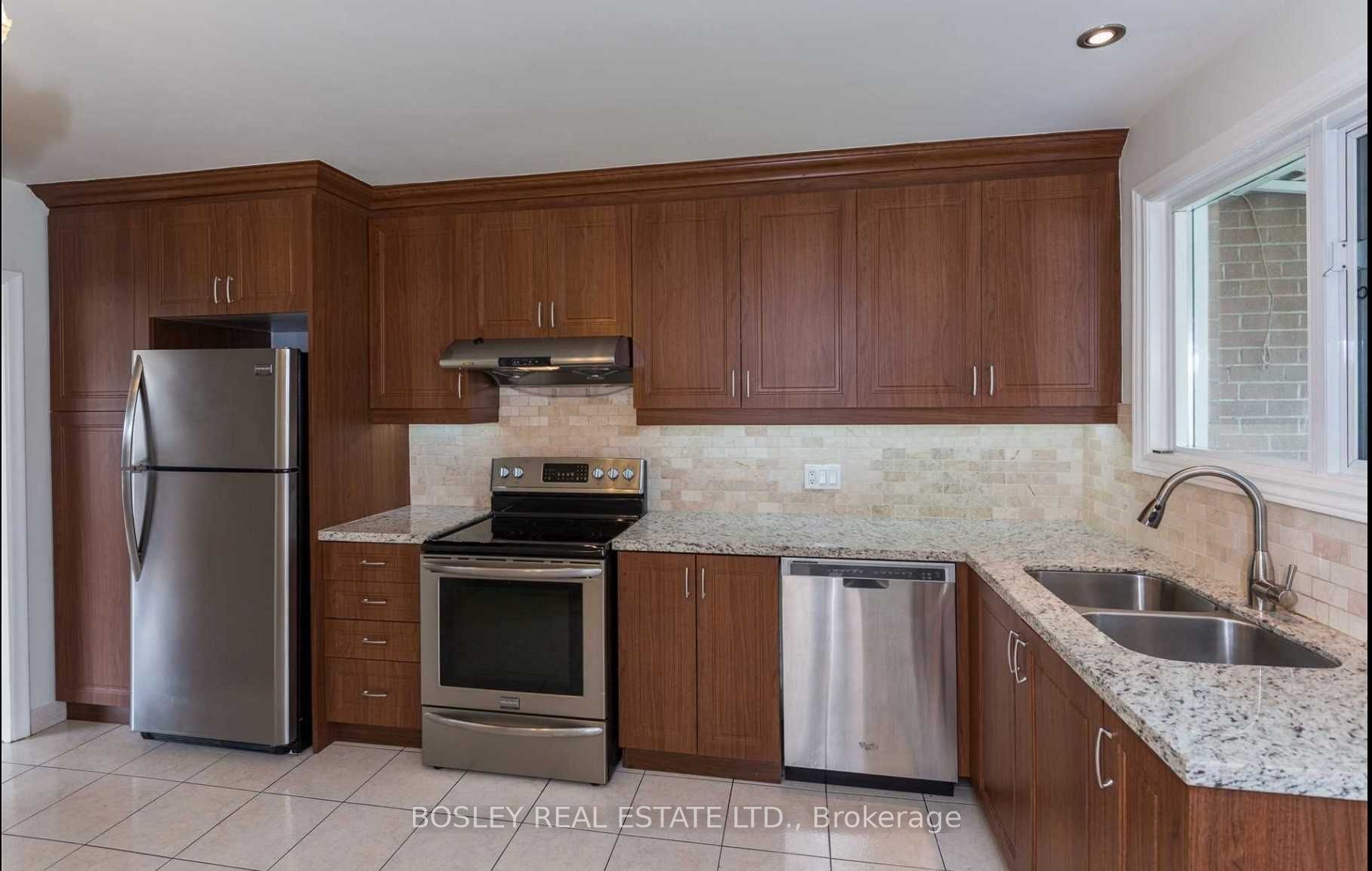 286 Searle Avenue, Toronto, ON M3H 4C4 photo 3