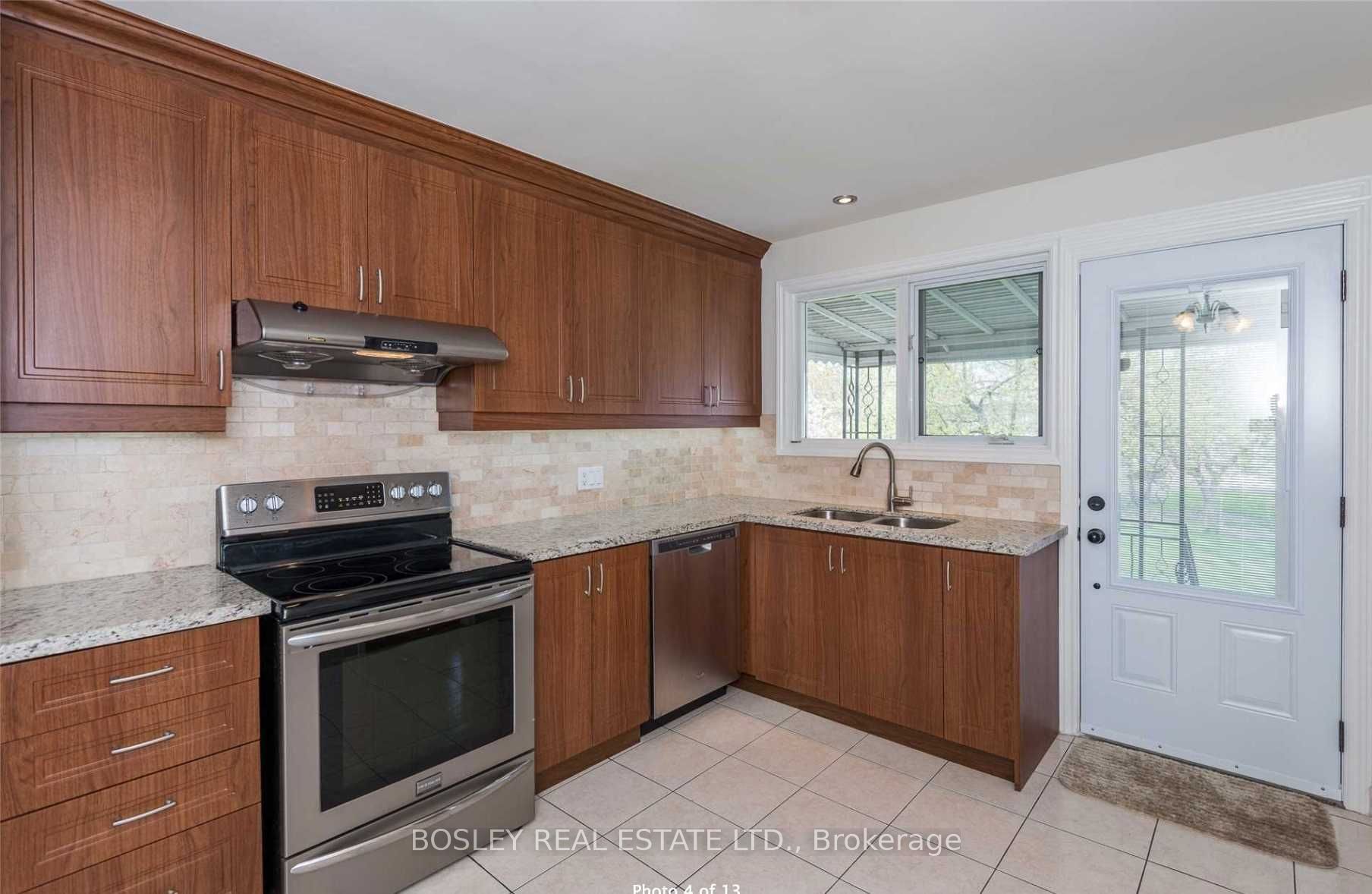 286 Searle Avenue, Toronto, ON M3H 4C4 photo 4
