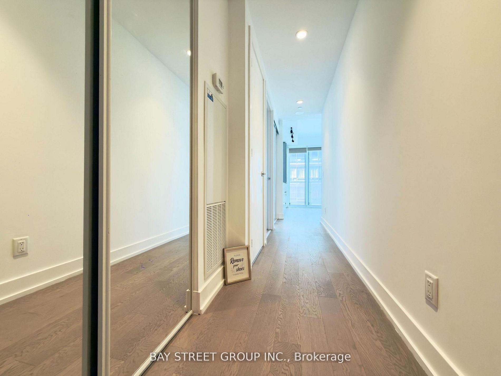 7 Grenville Street 4502, Toronto, ON M4Y 0E9 photo 2