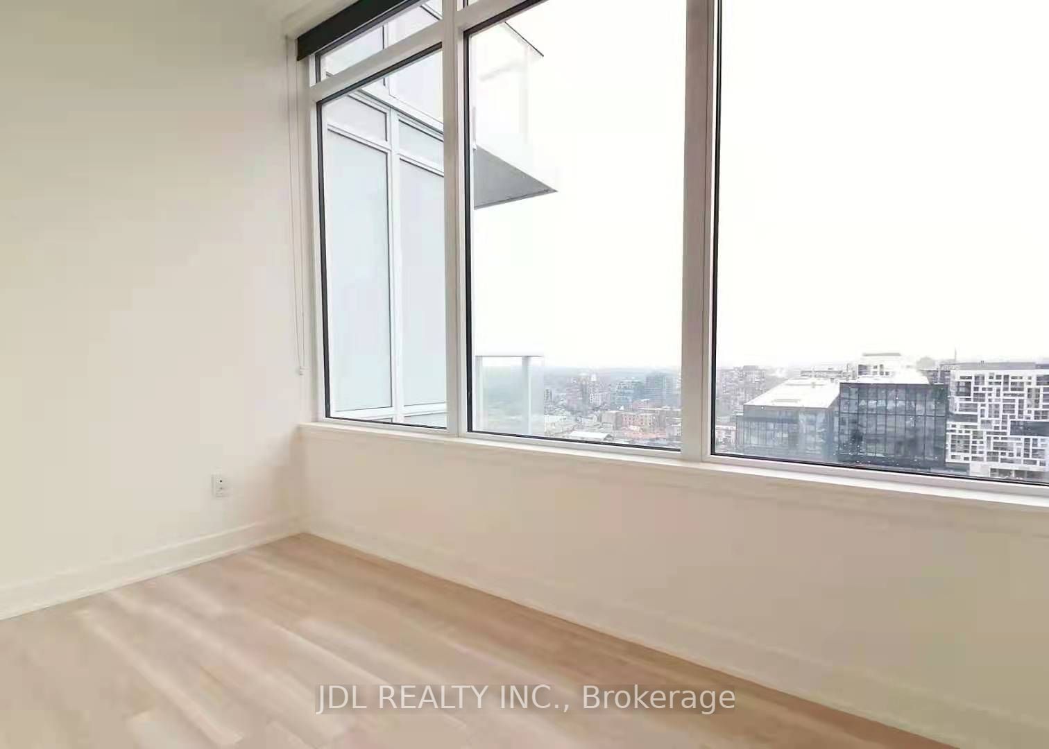 19 Bathurst Street 2806, Toronto, ON M5V 0N2 photo 4
