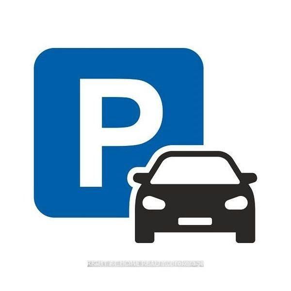 8 Wellesley Street parking, Toronto, ON M4Y 0J5
