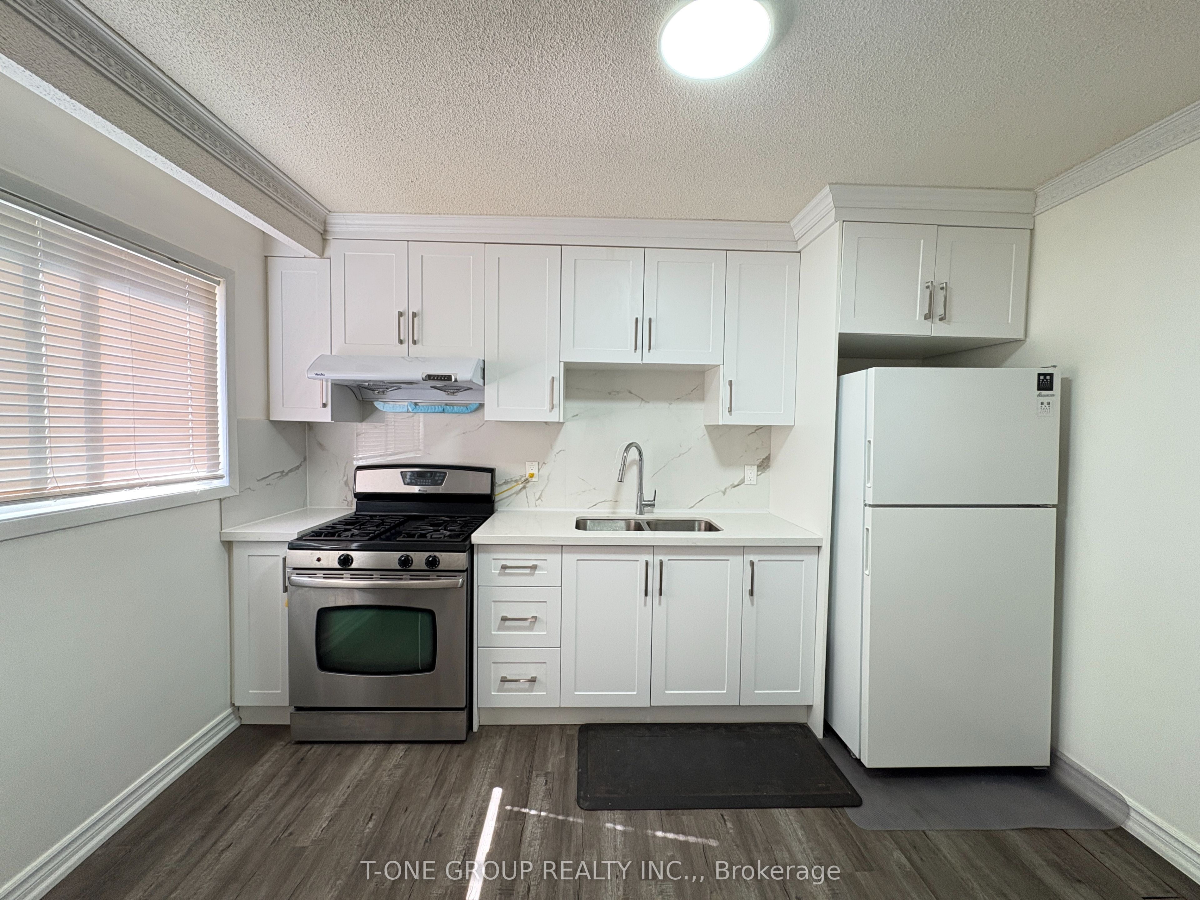 34 Navaho Drive Main Fl, Toronto, ON M2H 2X3