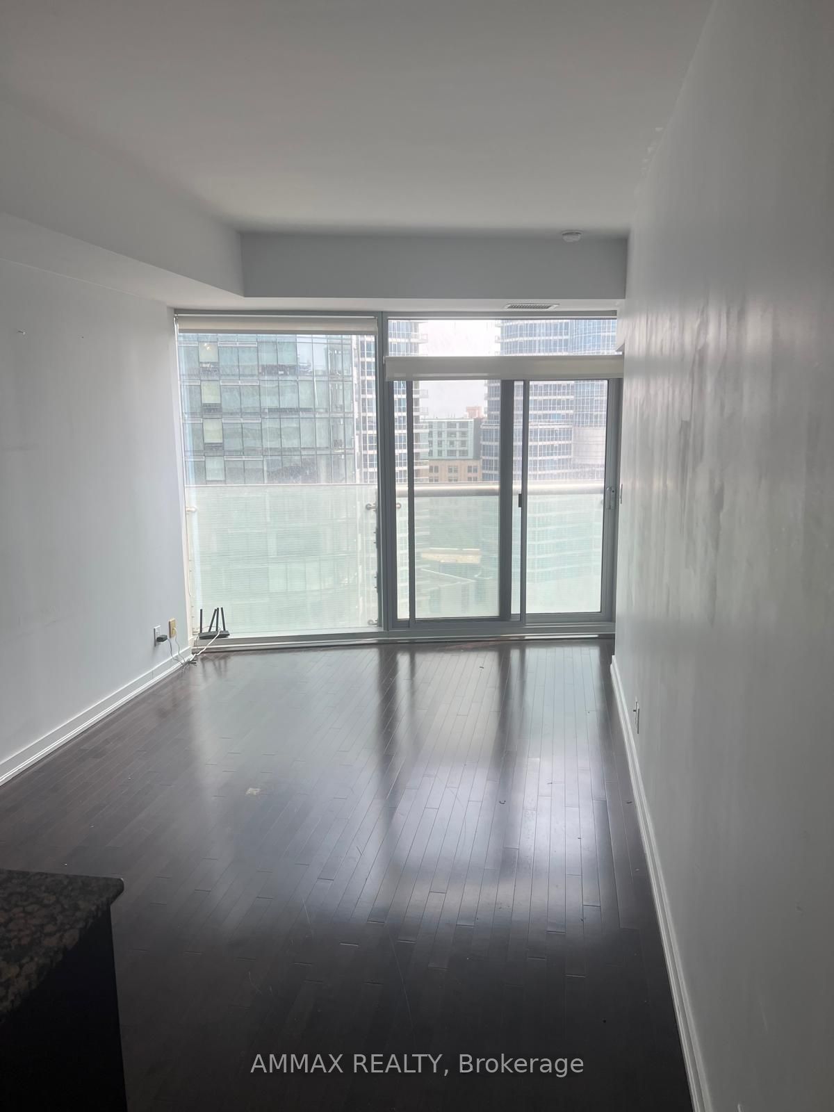 12 York Street 1203, Toronto, ON M5J 0A9 photo 4