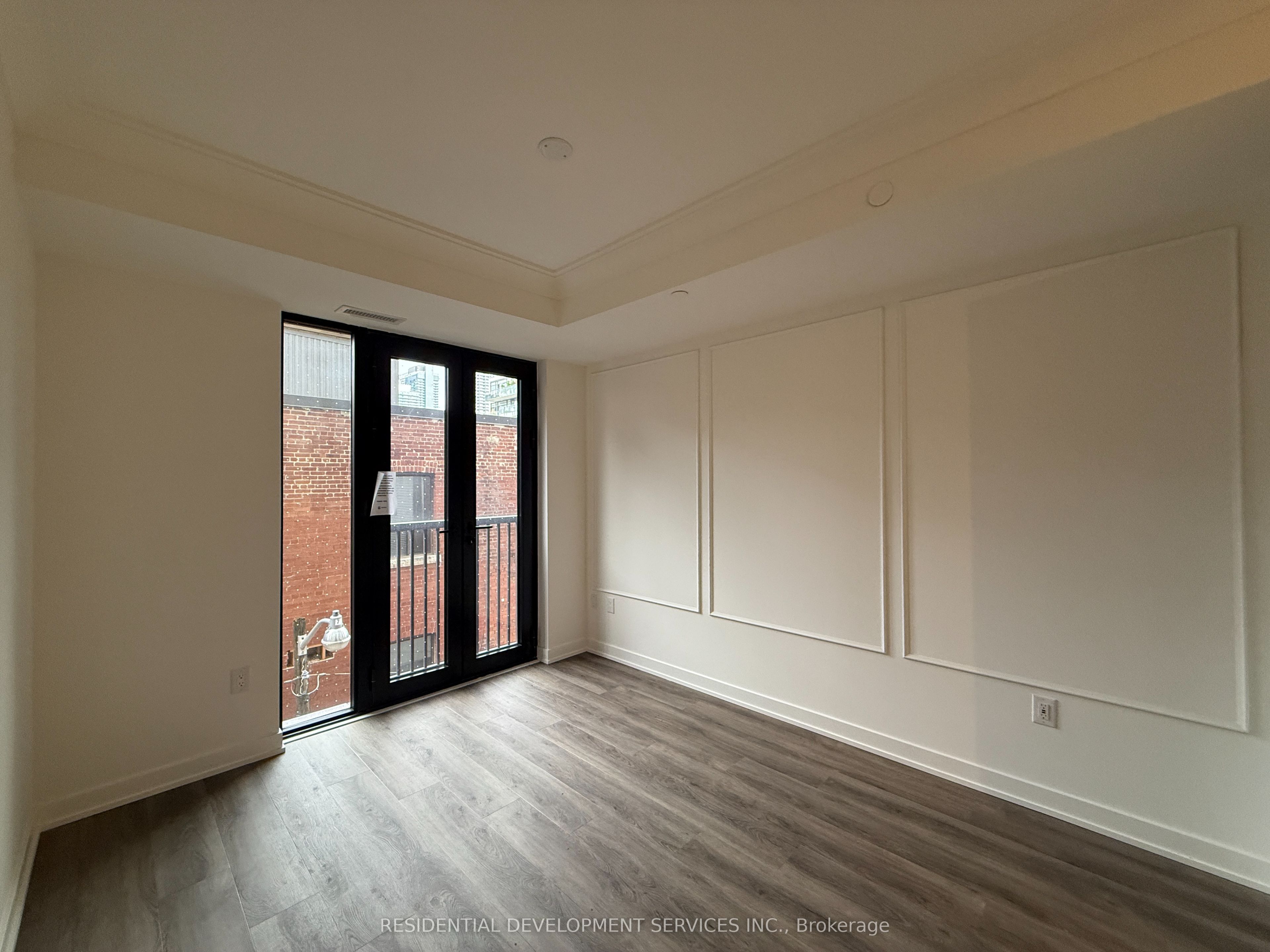 123 Portland Street 306, Toronto, ON M5V 0V9 photo 3