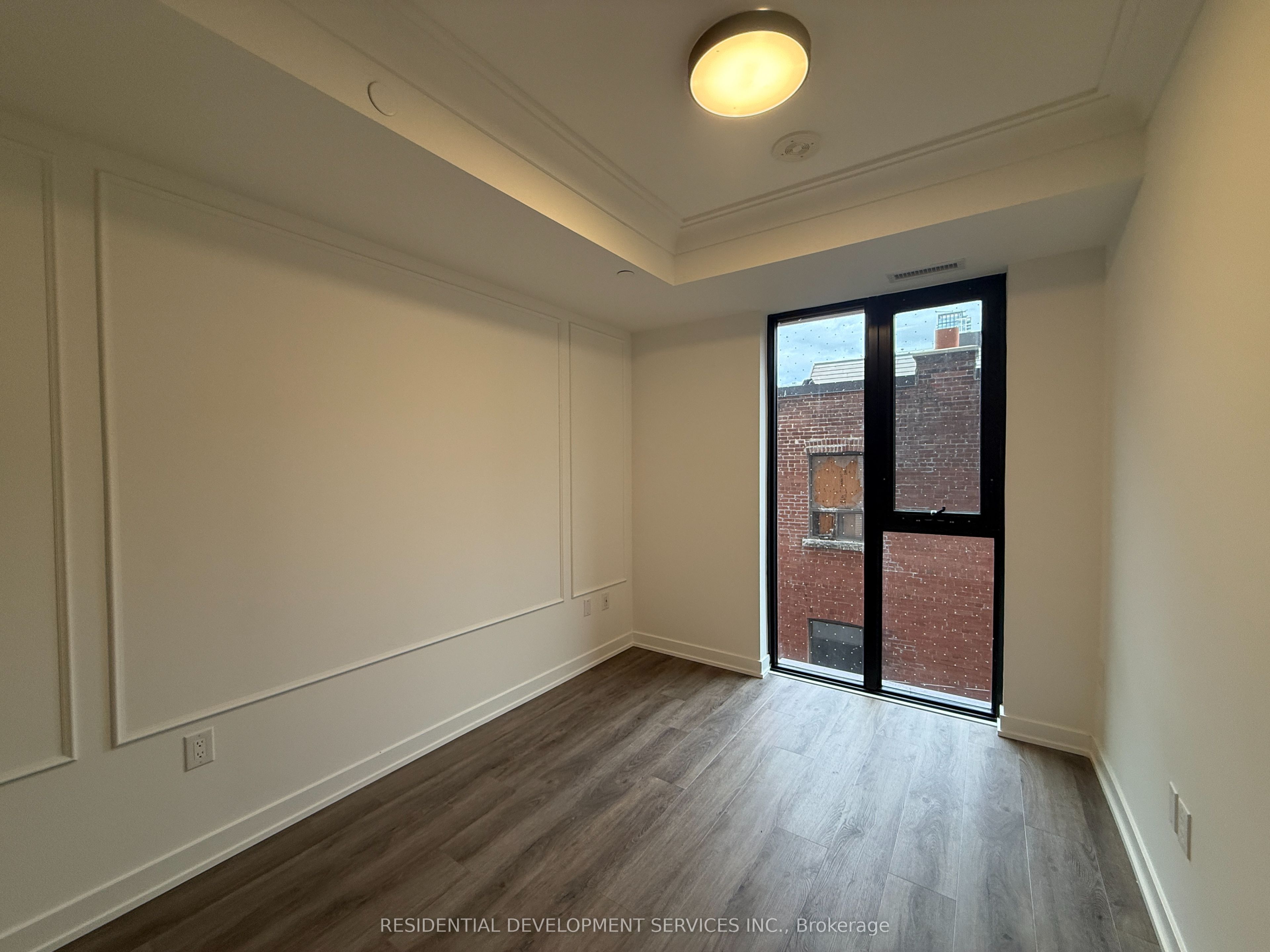 123 Portland Street 306, Toronto, ON M5V 0V9 photo 4
