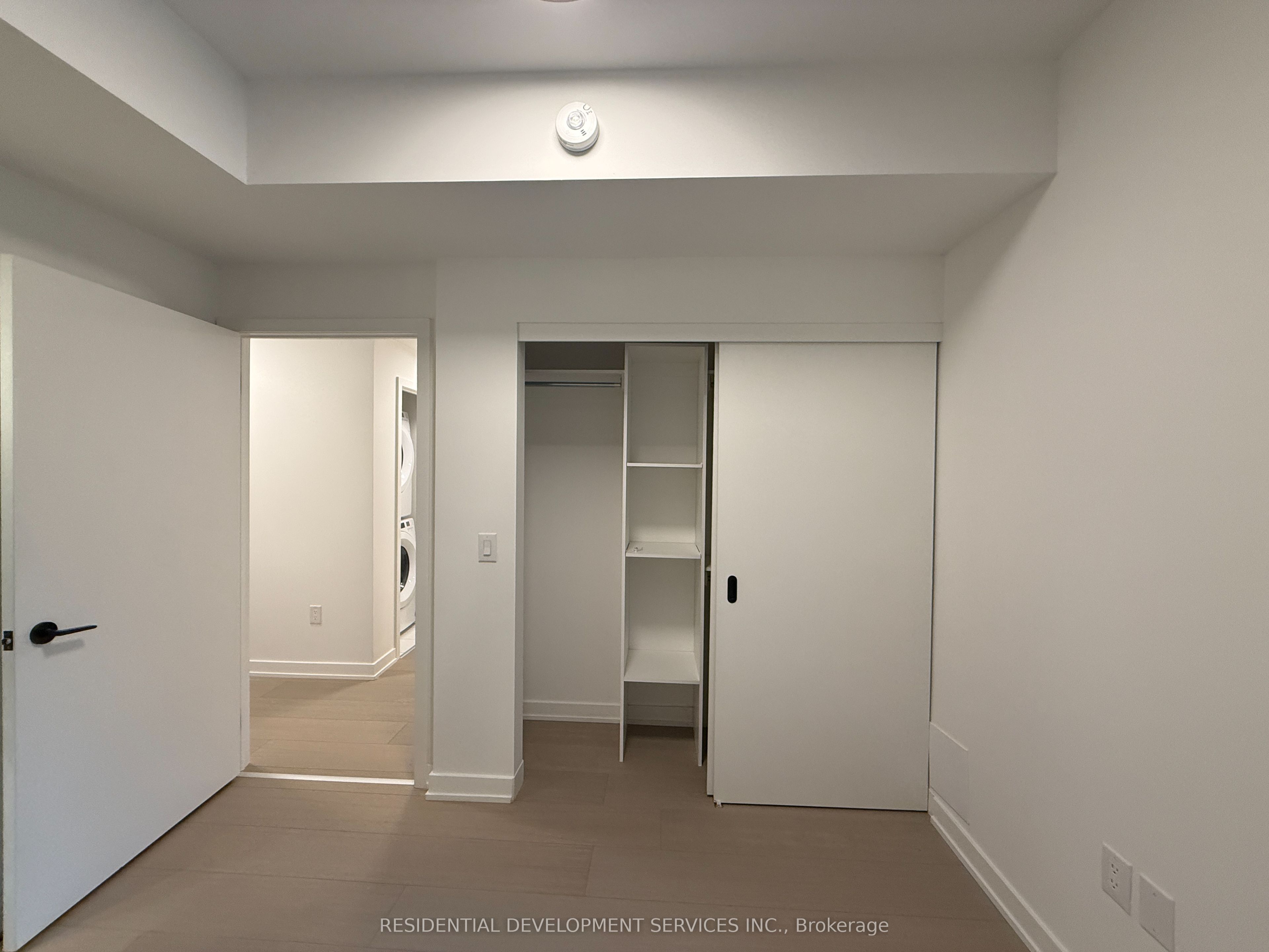 123 Portland Street 203, Toronto, ON M5V 0V9 photo 5
