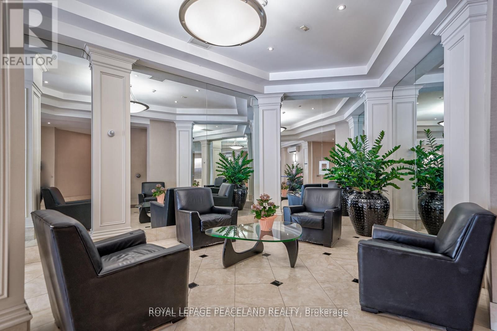 801 King Street W 203, Toronto, ON M5V 3C9 photo 2