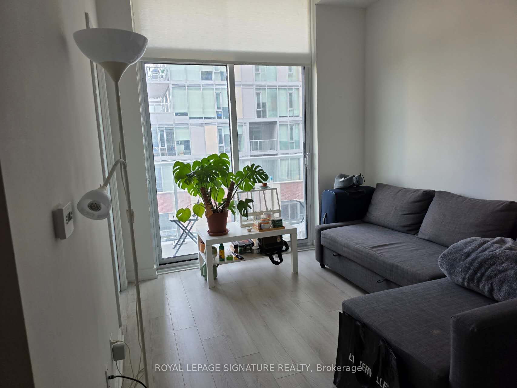 33 Helendale Avenue 421, Toronto, ON M4R 0A4