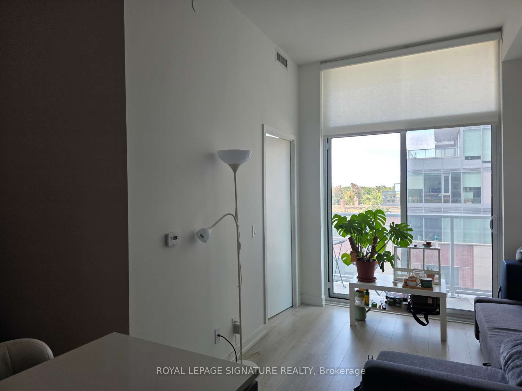 33 Helendale Avenue 421, Toronto, ON M4R 0A4 photo 2