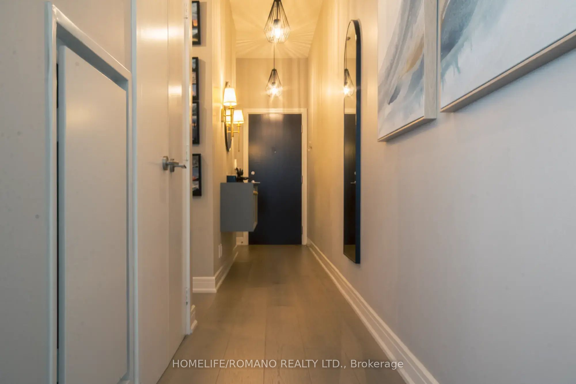 112 George Street 535, Toronto, ON M5A 2M5 photo 4
