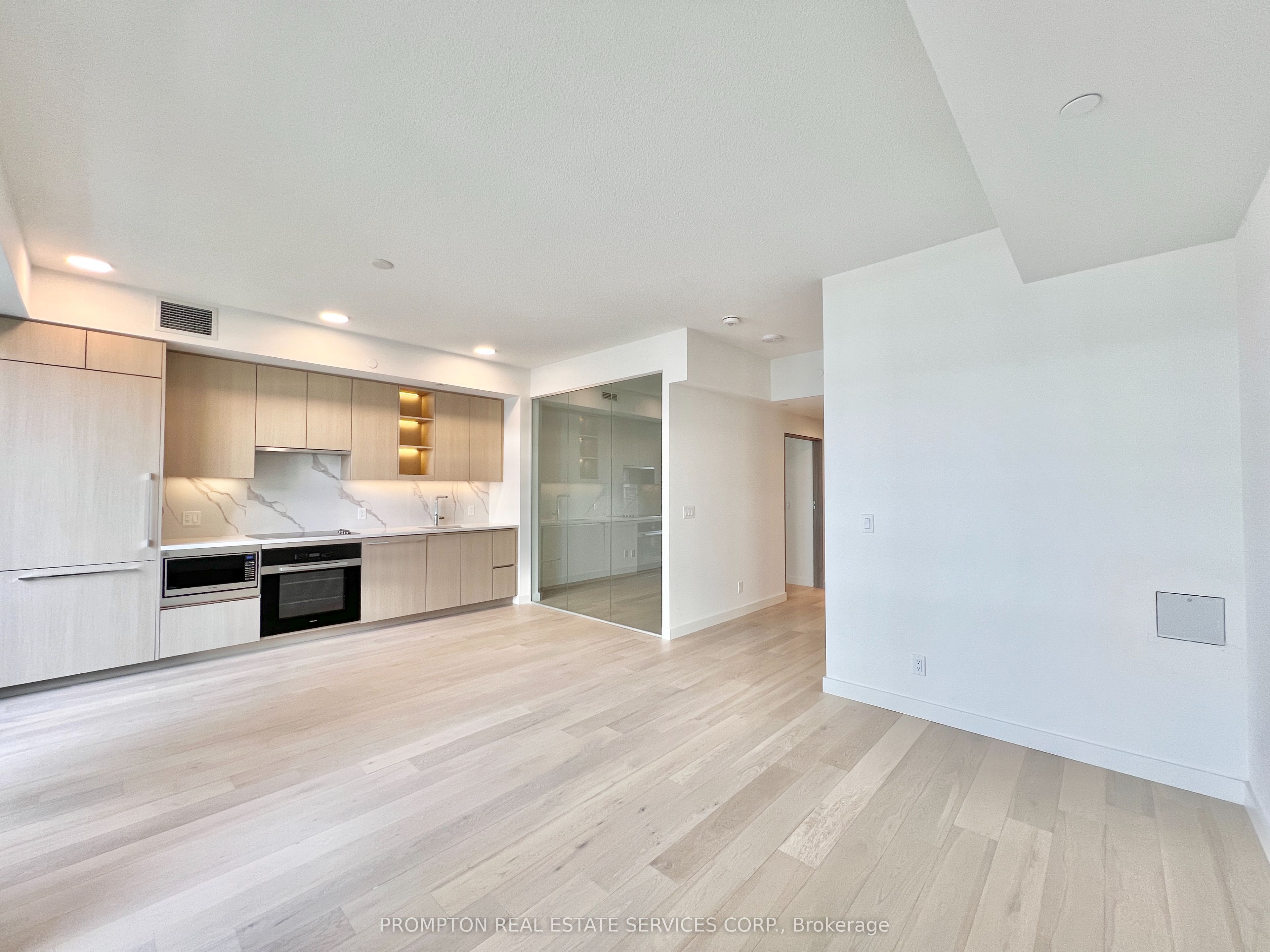 27 McMahon Drive V316, Toronto, ON M2K 0J2 photo 4