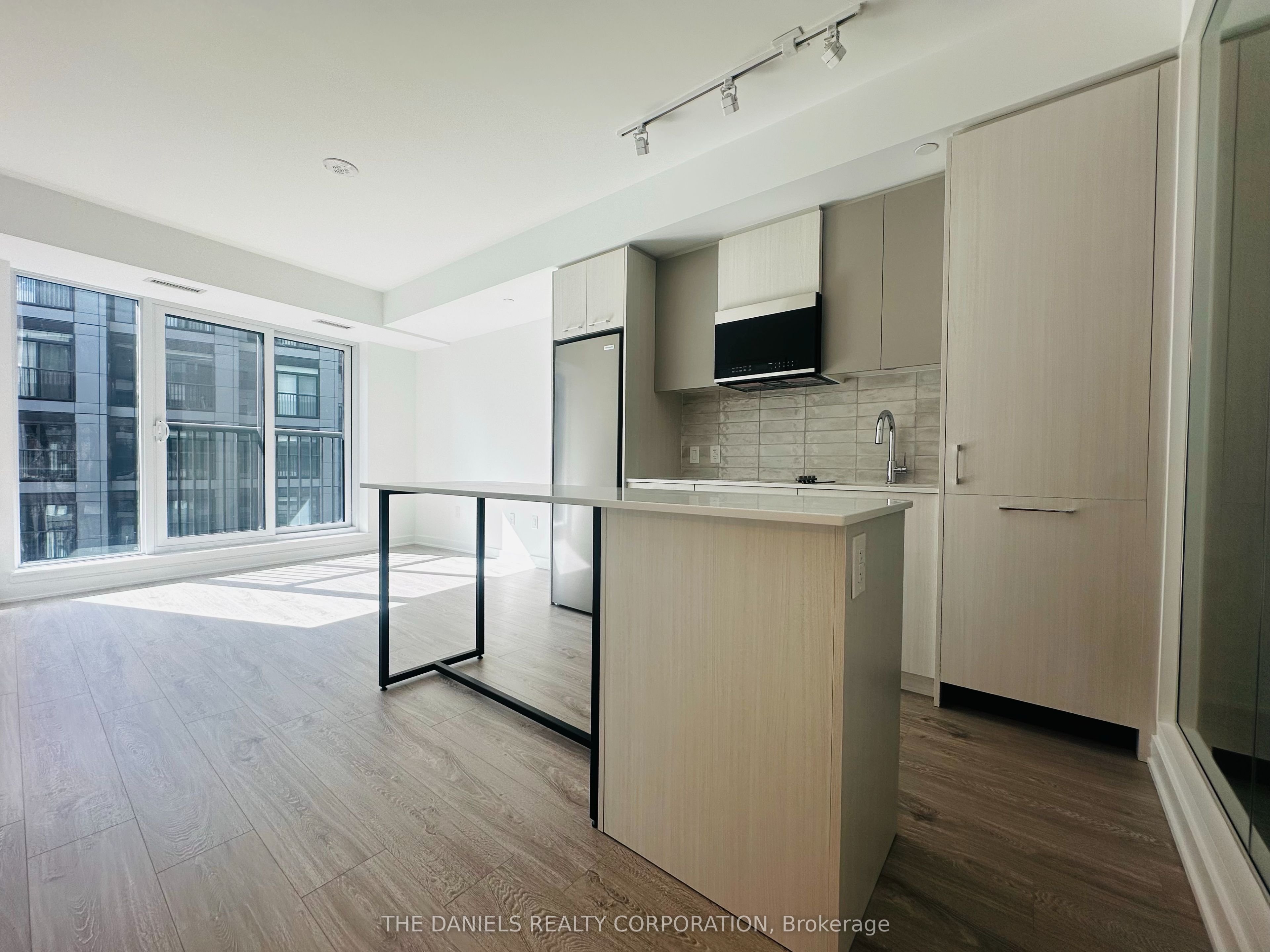 30 Dreamers Way 568, Toronto, ON M5A 0Y7
