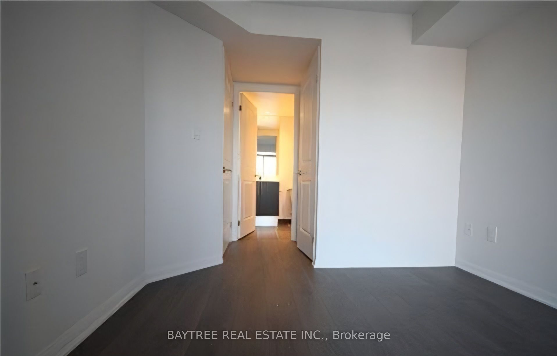 400 Adelaide Street E 1109, Toronto, ON M5A 1N4 photo 4