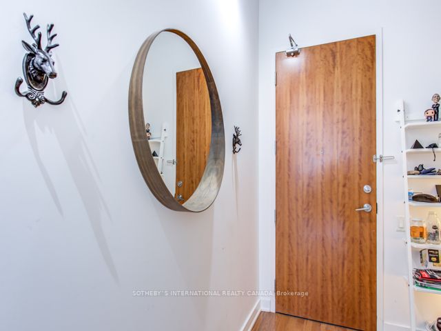 43 Hanna Avenue 718, Toronto, ON M6K 1X1 photo 3