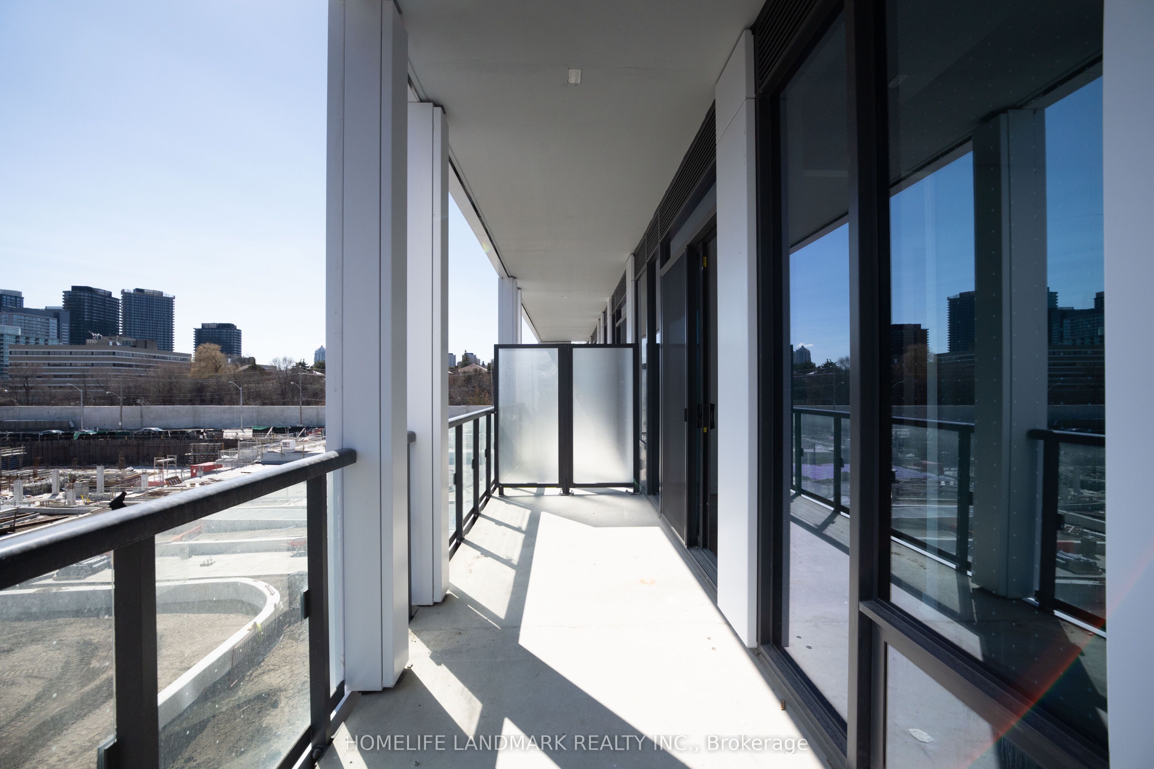 29 Green Trail Court 215, Toronto, ON M2K 1E3 photo 5