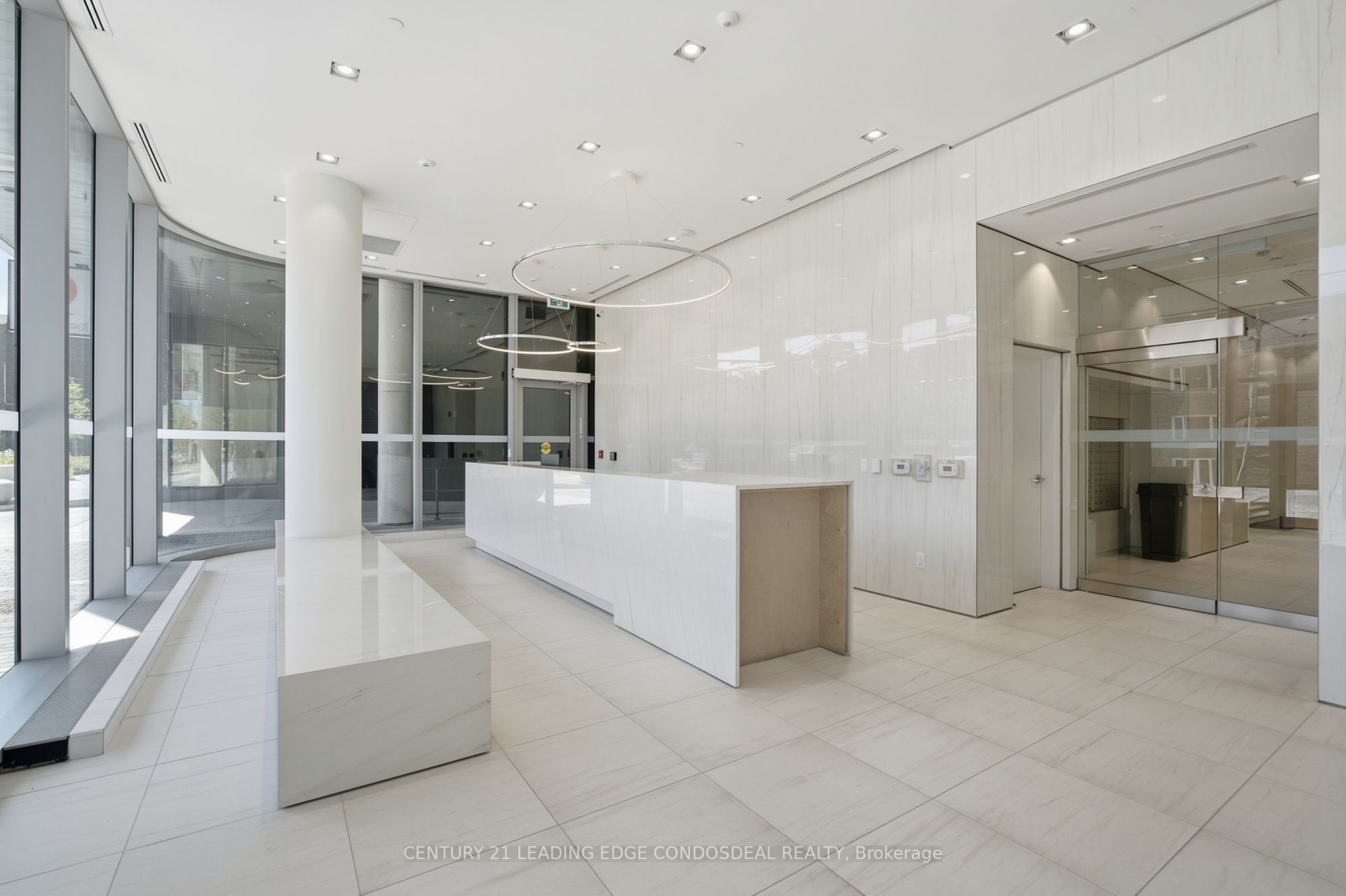 322 Dupont Street 207, Toronto, ON M5R 0E3 photo 5