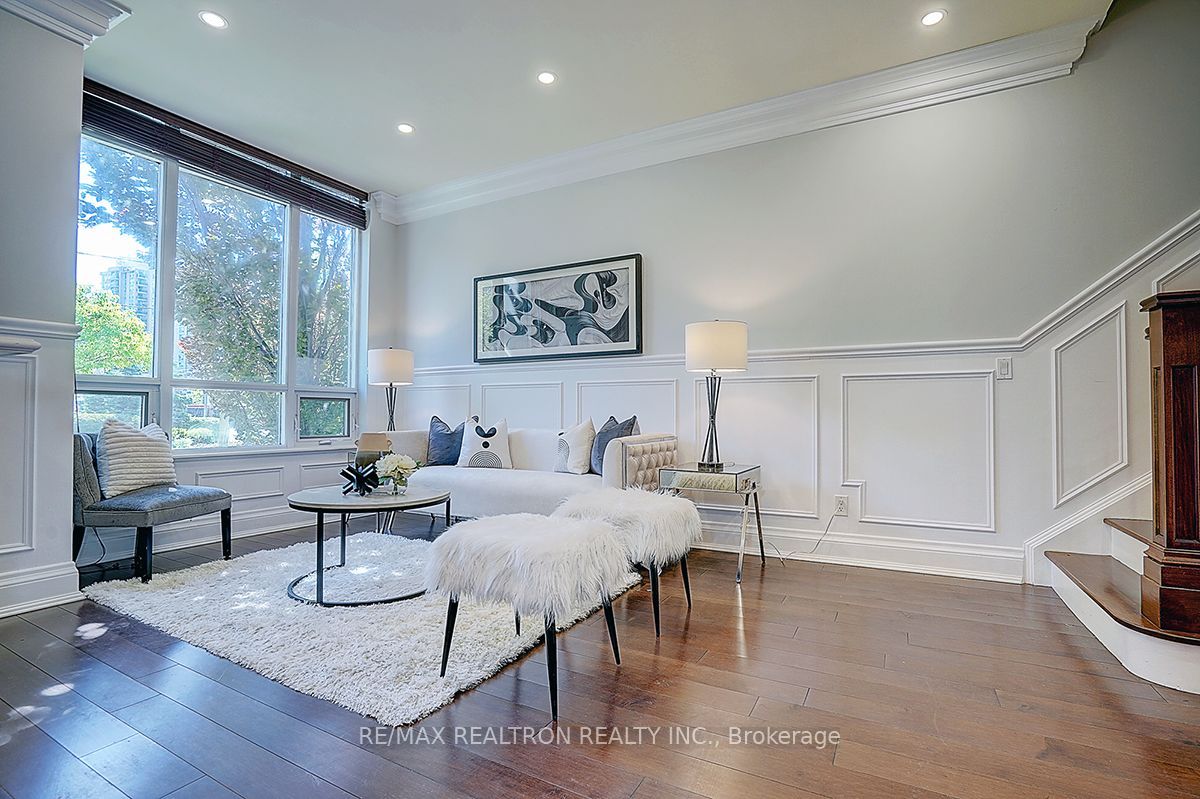 274 Duplex Avenue, Toronto, ON M2M 0A4 photo 5
