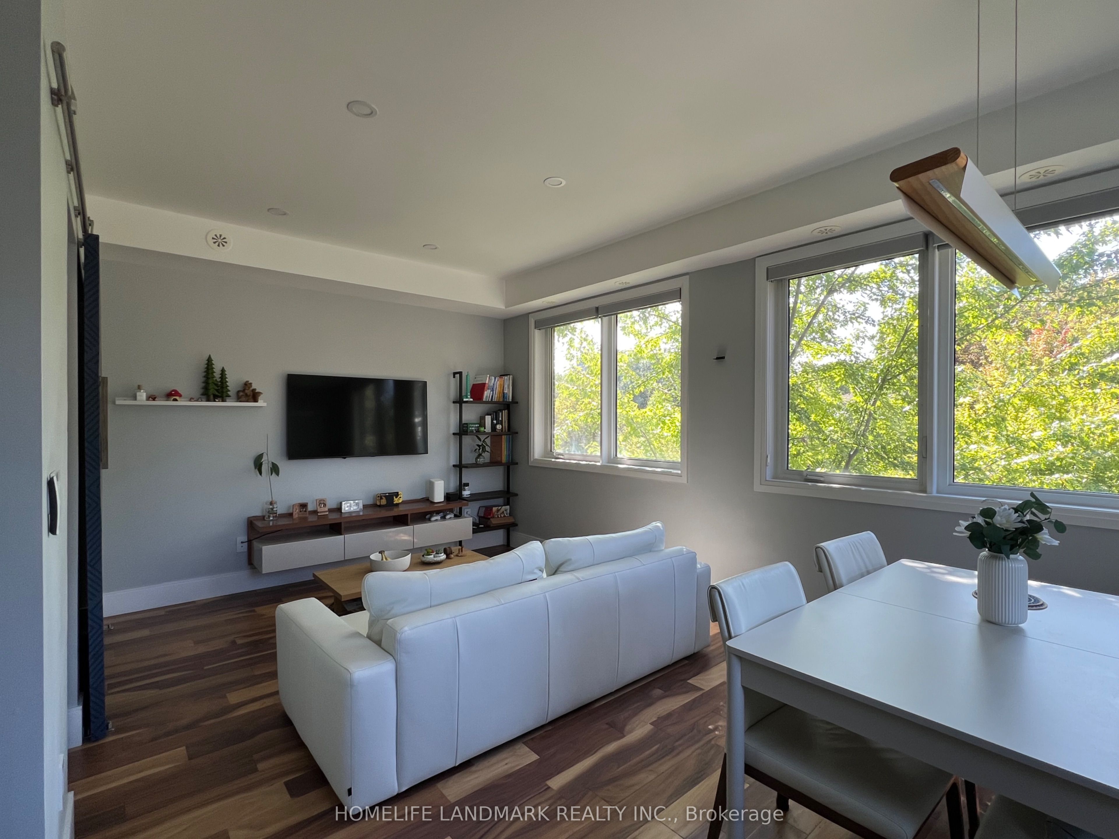 780 Sheppard Avenue E TH03, Toronto, ON M2K 0E8 photo 2