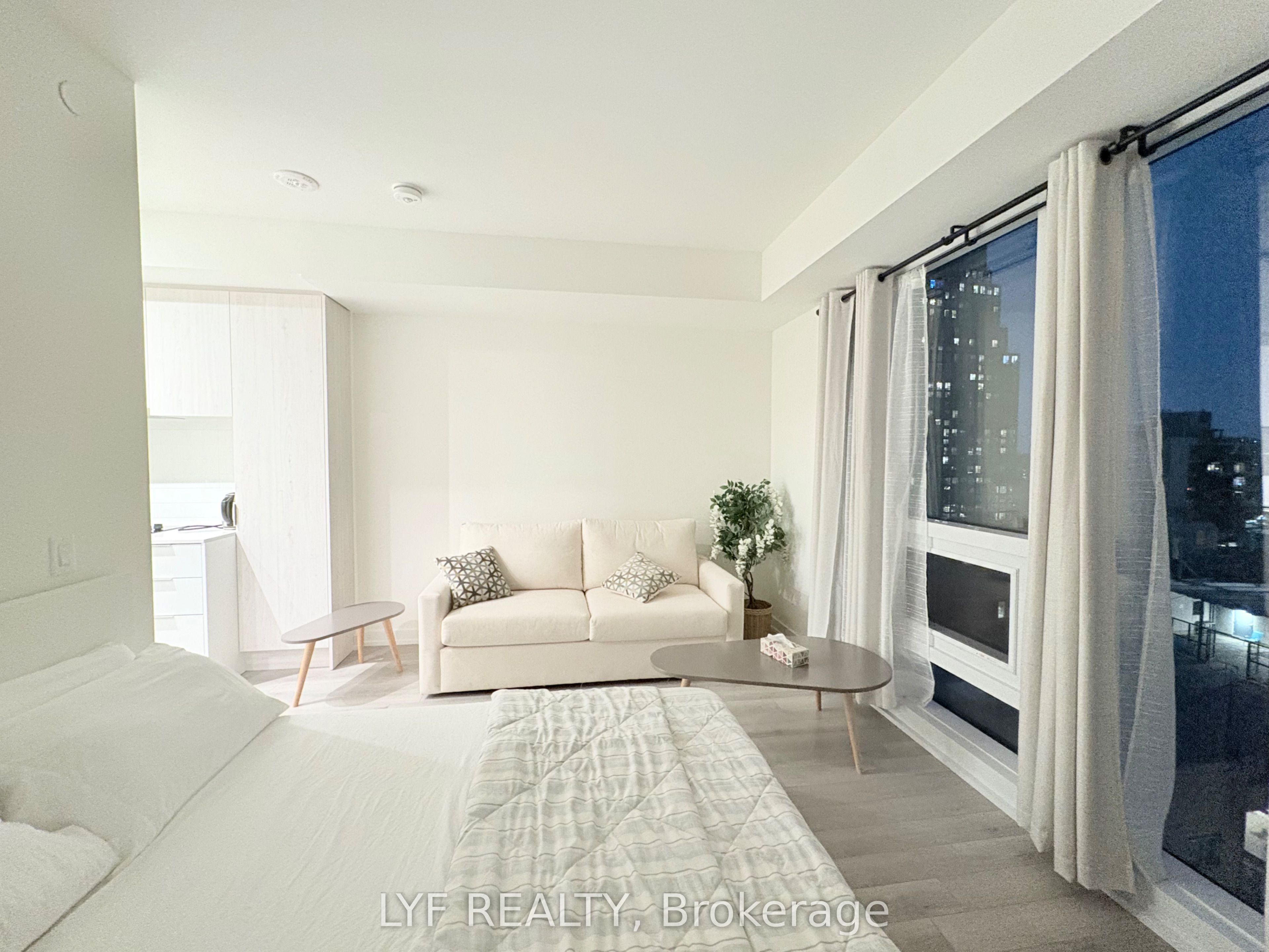 89 Church Street 1205, Toronto, ON M3C 3S2 photo 3