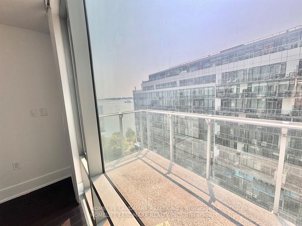 39 Queens Quay E 1029, Toronto, ON M5E 0A5 photo 4