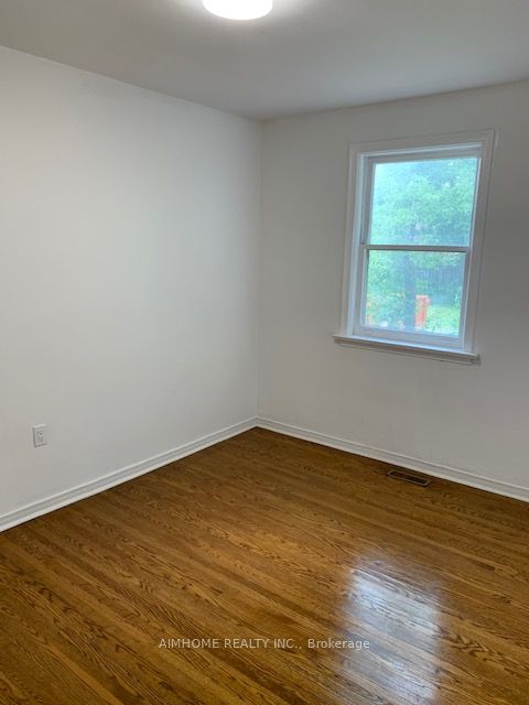 224 Finch Avenue E Main Floor, Toronto, ON M2N 4R9 photo 5