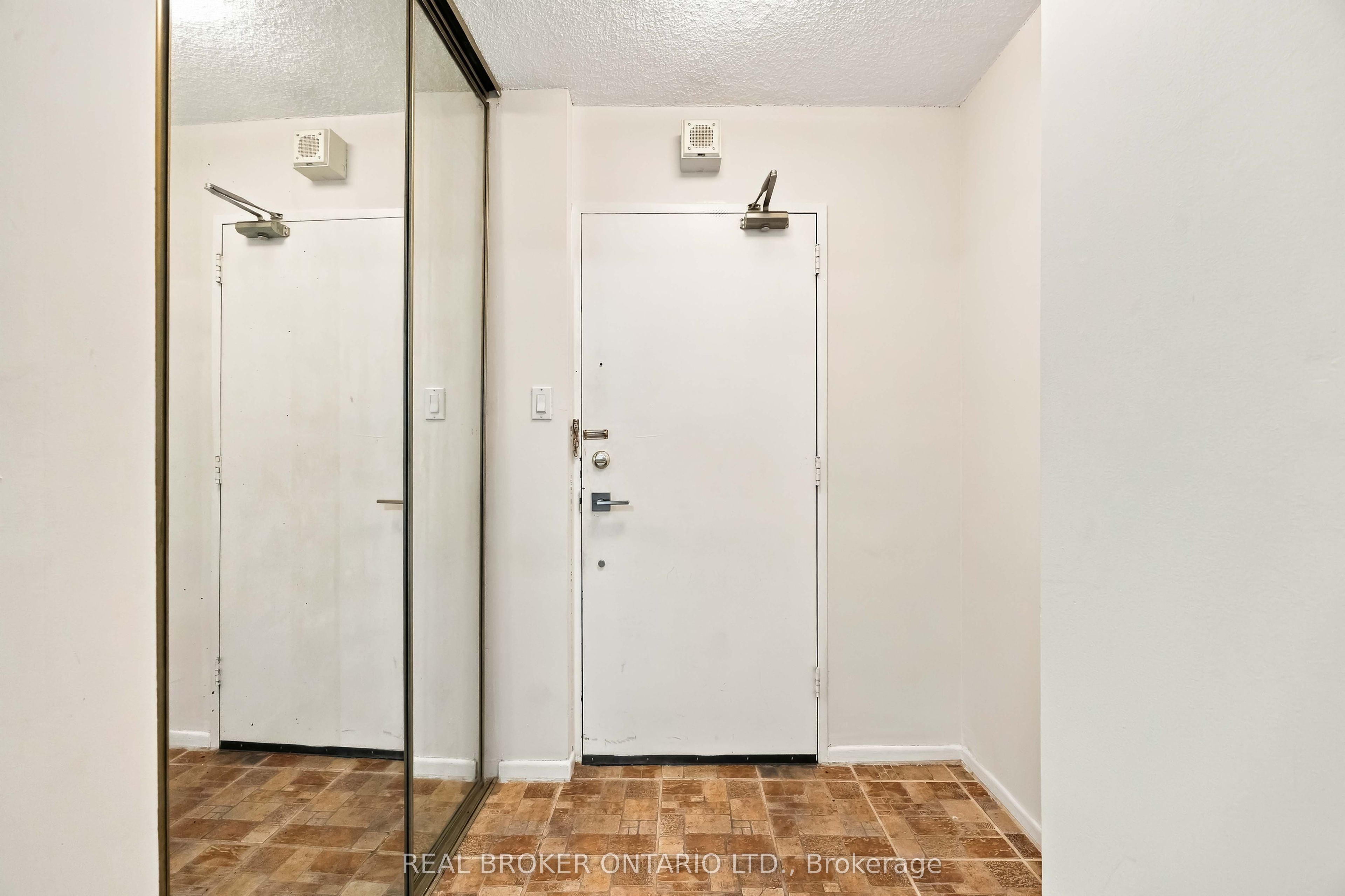 5 Old Sheppard Avenue 1805, Toronto, ON M2J 4K3 photo 5