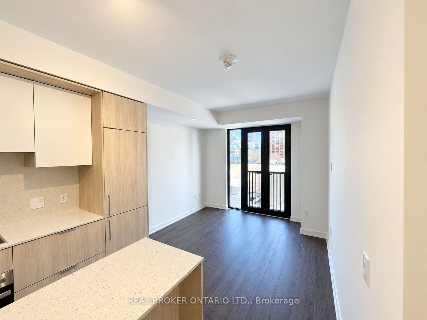 123 Portland Street 507, Toronto, ON M5V 2N4 photo 4