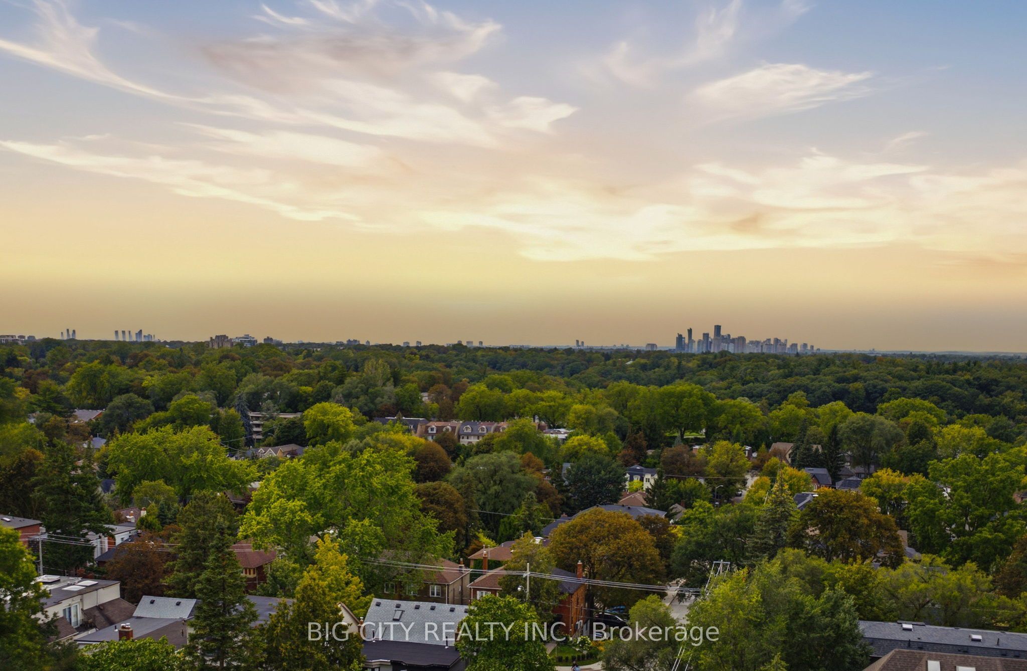 1 Cardiff Road 1006, Toronto, ON M4P 0G2 photo 2