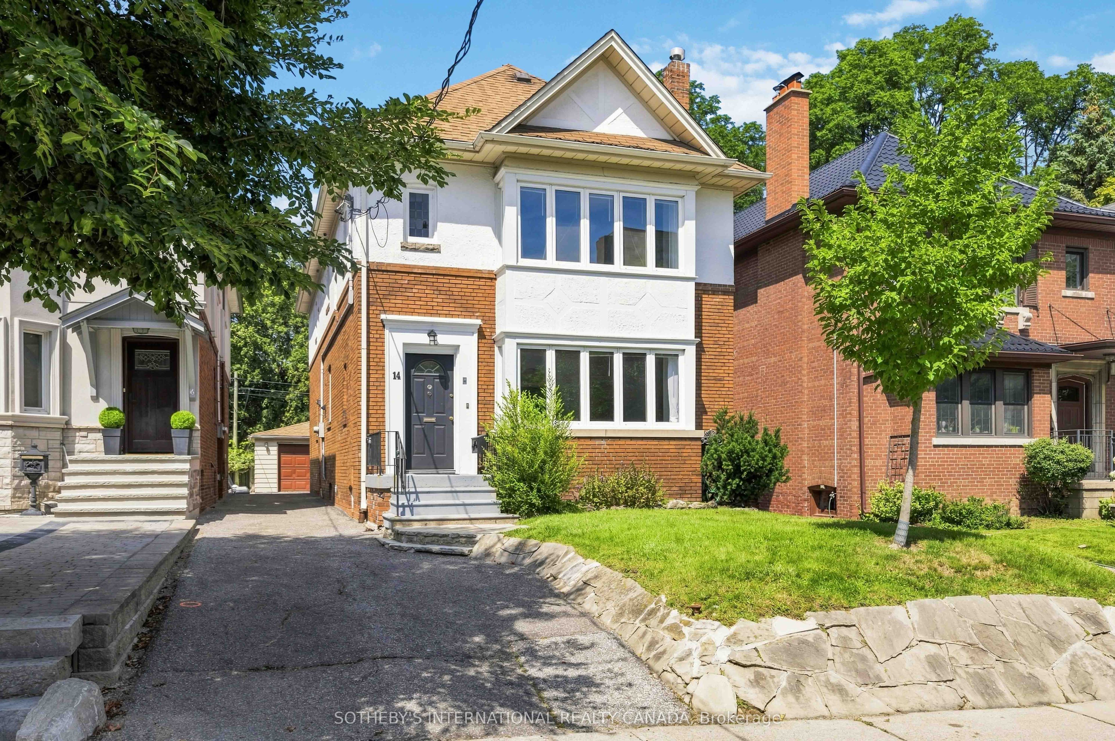 14 Kilbarry Road Main, Toronto, ON M5P 1K5
