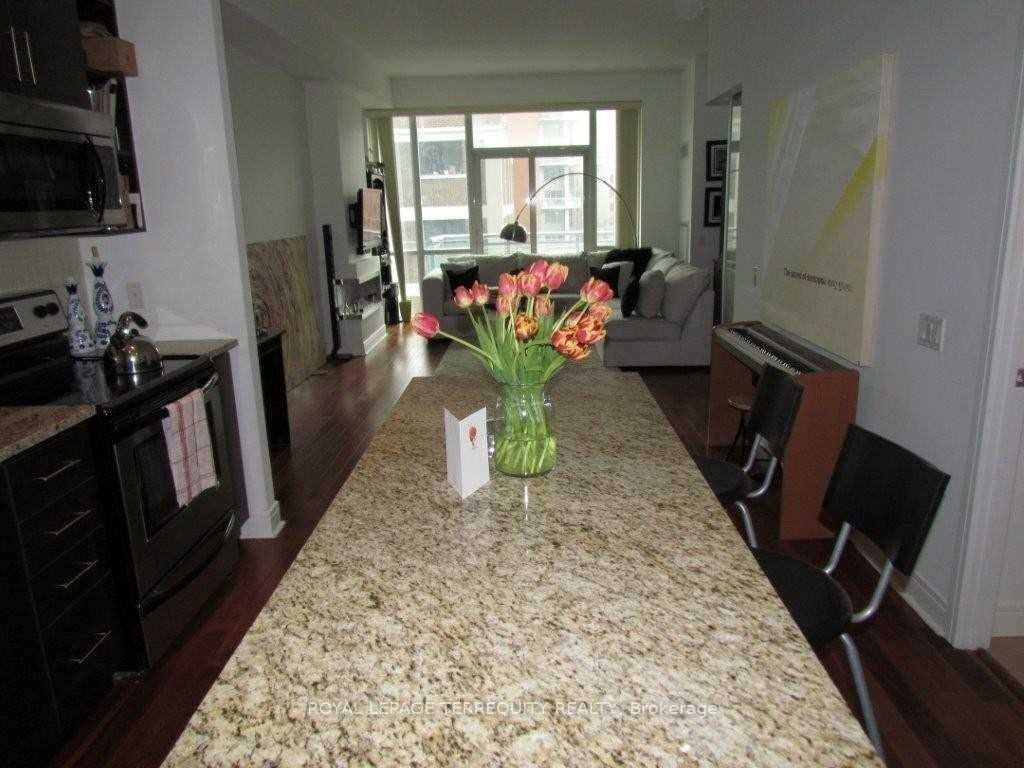 116 George Street 405, Toronto, ON M5A 3S2 photo 3
