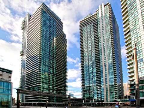 33 Bay Street 3702, Toronto, ON M5J 2Z3 photo 2