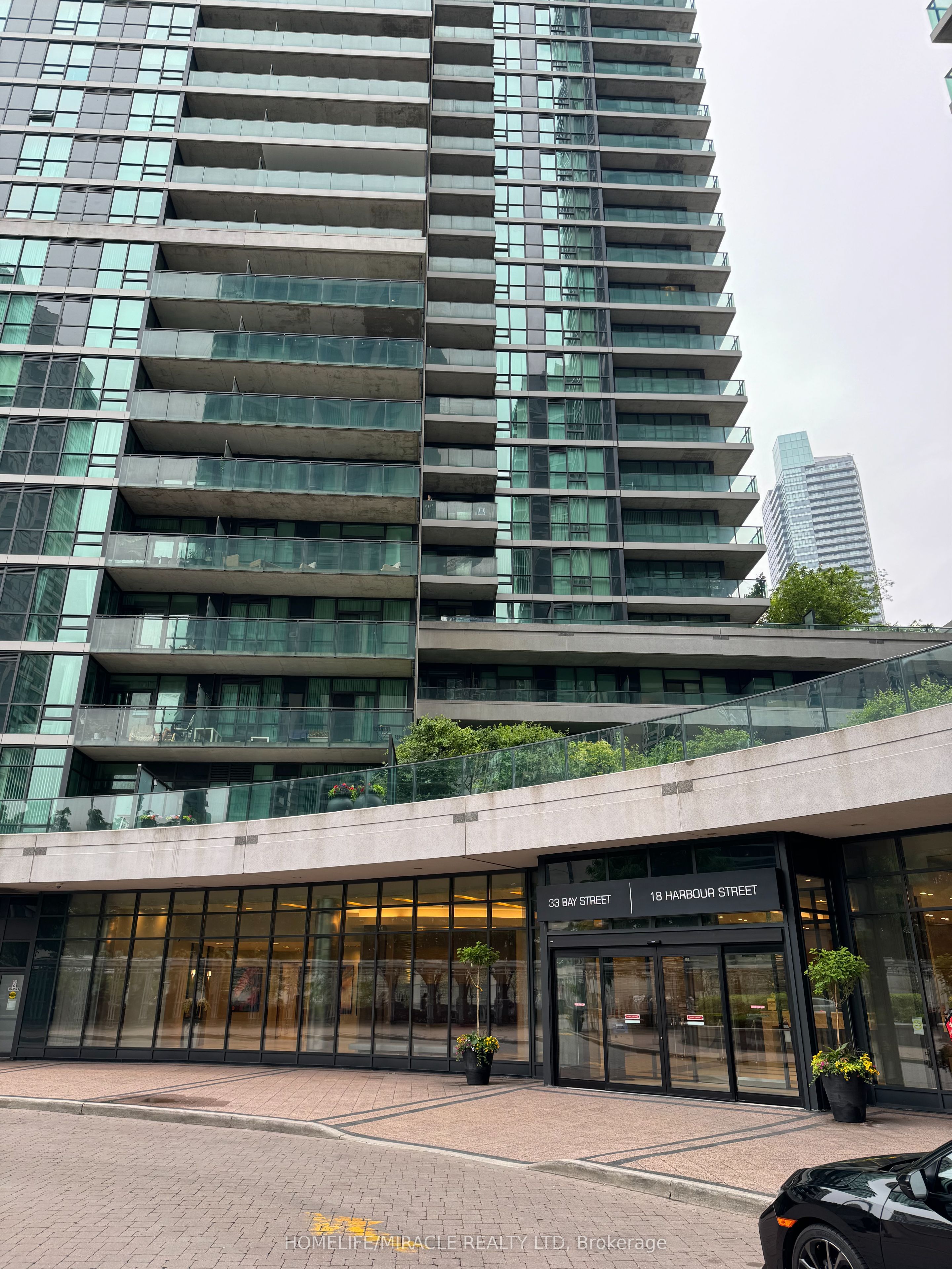 33 Bay Street 3702, Toronto, ON M5J 2Z3 photo 3
