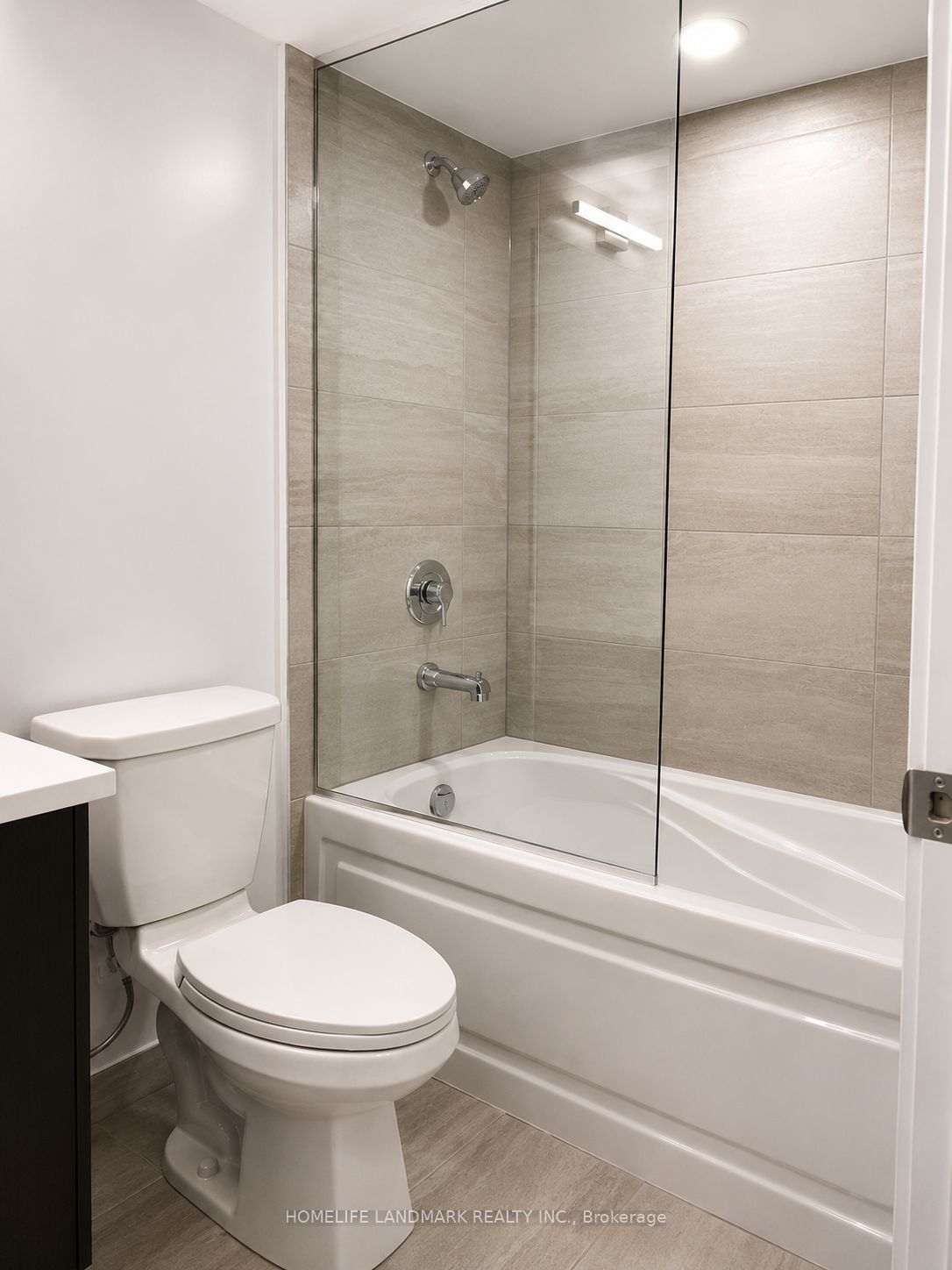 219 Dundas Street E 1706, Toronto, ON M5A 0V1 photo 5