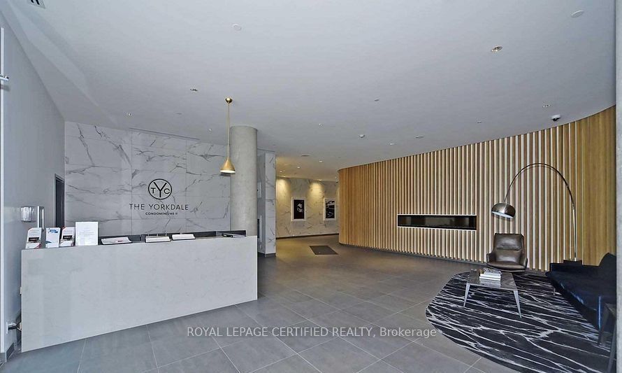 120 Varna Drive 1407, Toronto, ON M6A 0B3 photo 4
