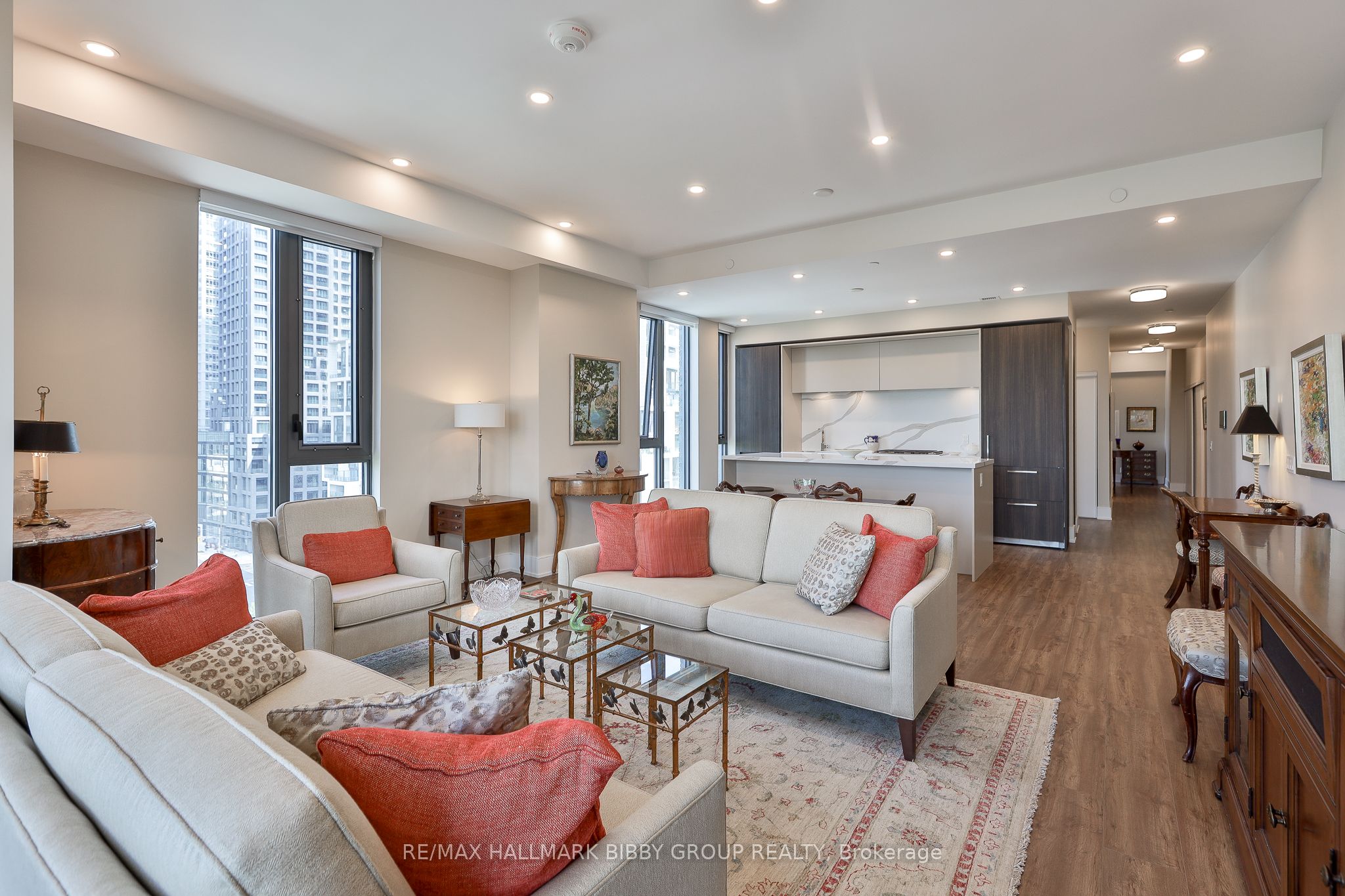 1 Hillsdale Avenue W 902, Toronto, ON M4S 0E5 photo 2